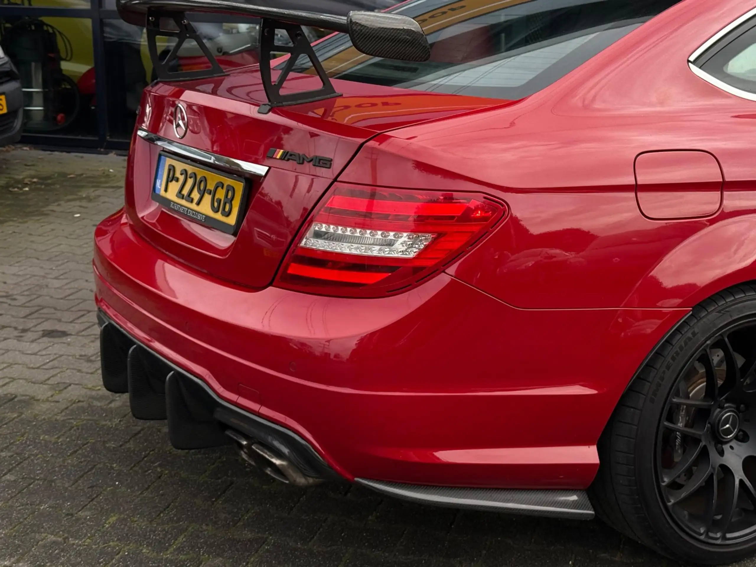 Mercedes-Benz - C 63 AMG