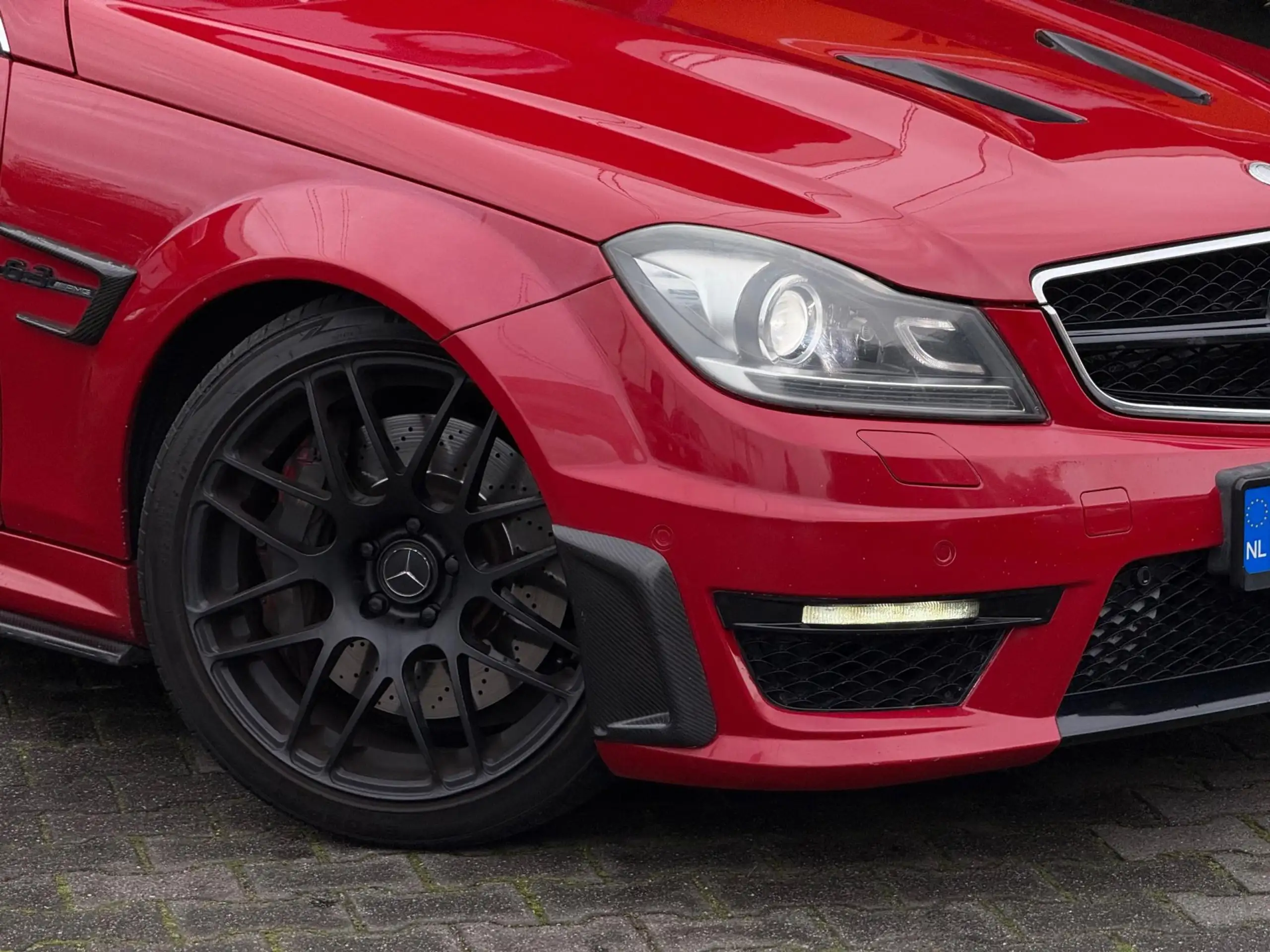 Mercedes-Benz - C 63 AMG