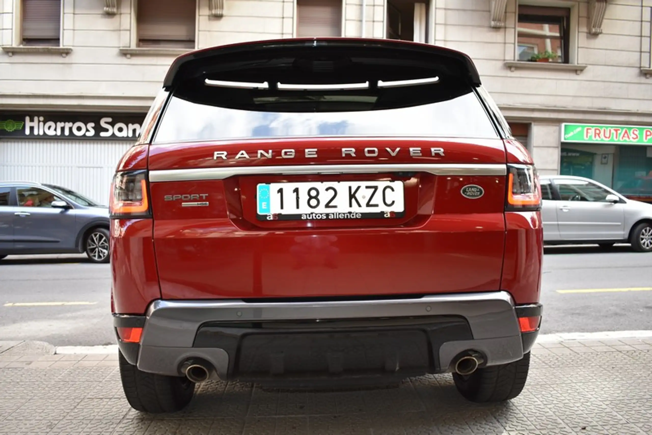 Land Rover - Range Rover Sport