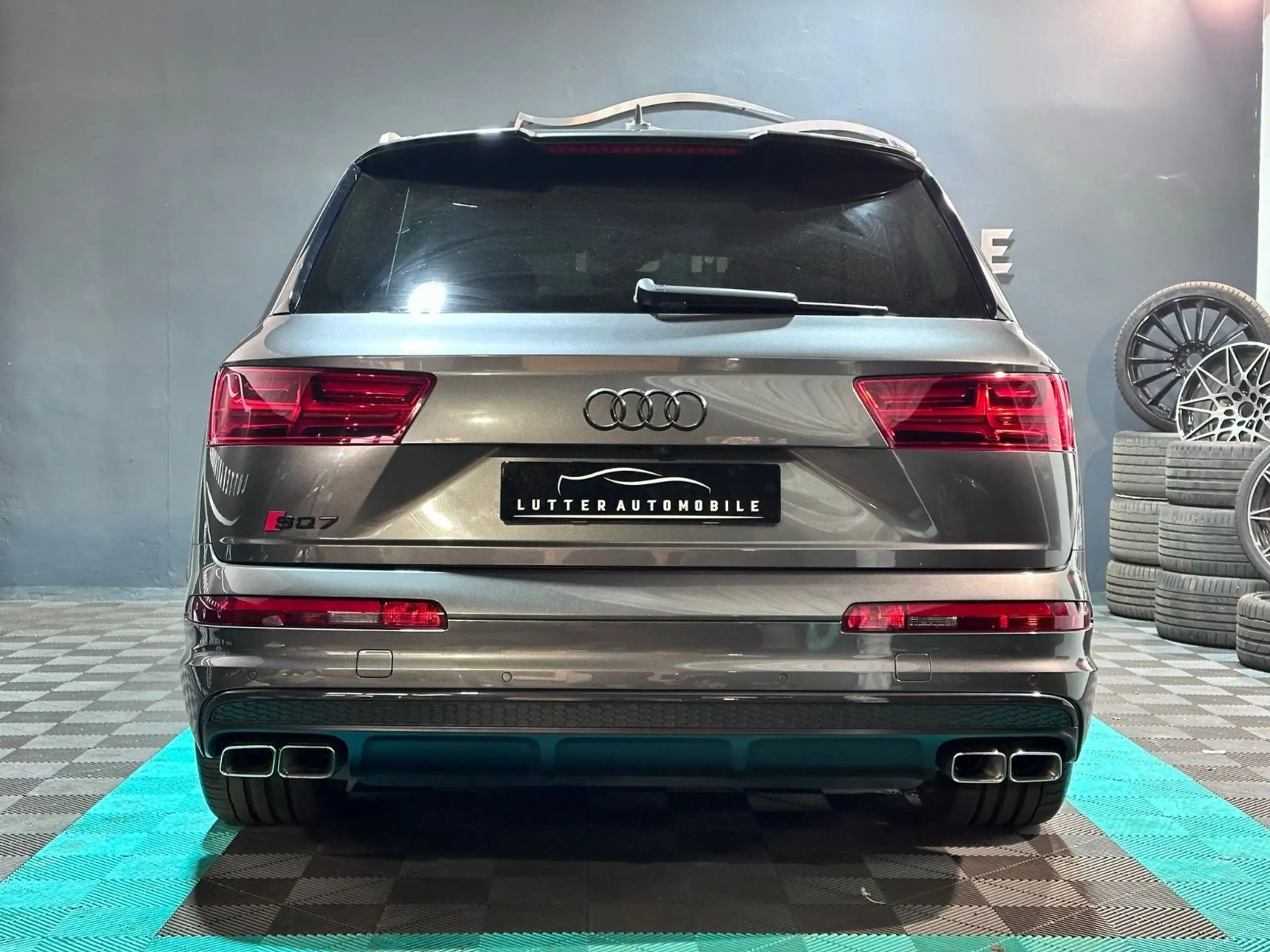 Audi - SQ7