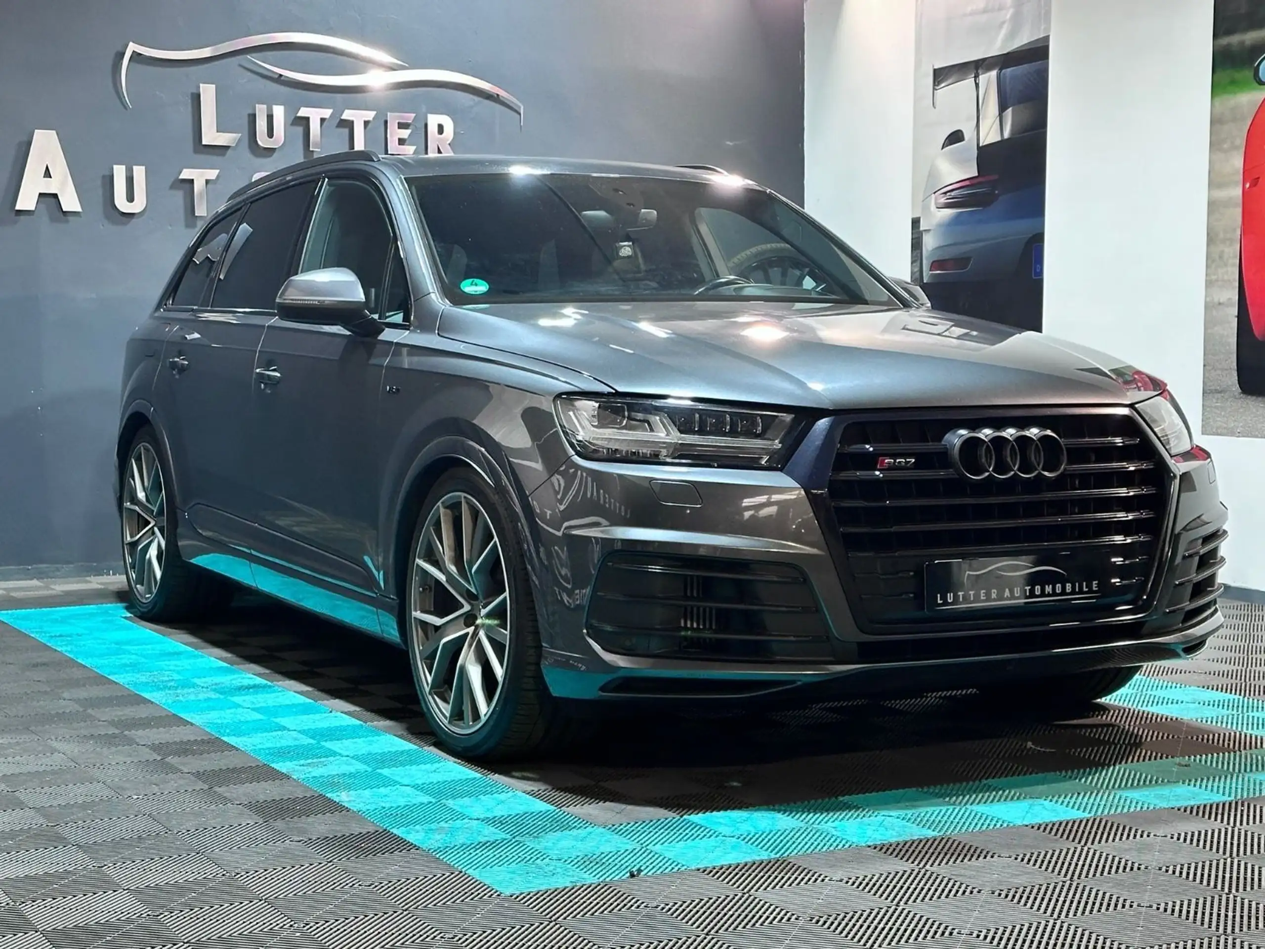 Audi - SQ7