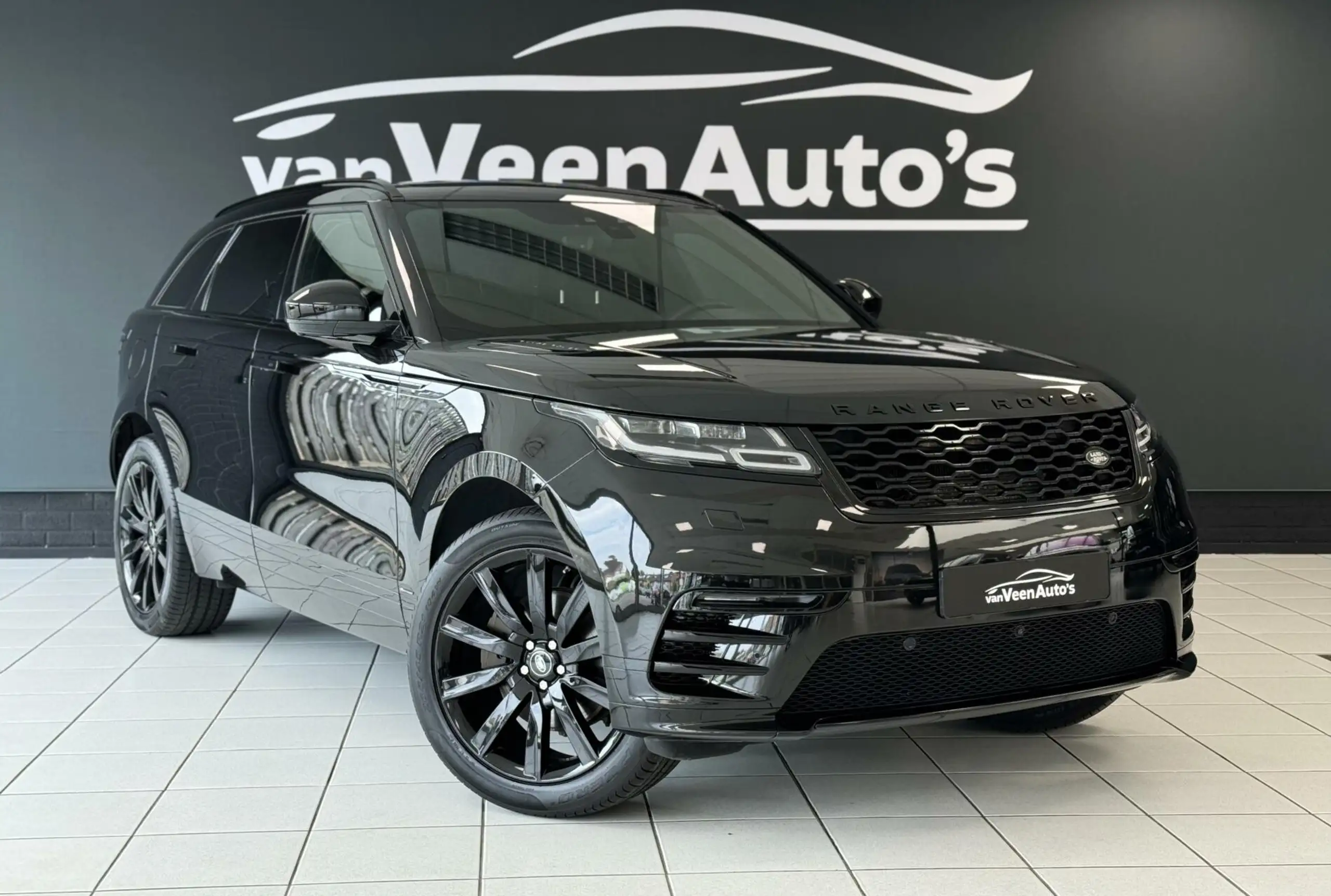 Land Rover - Range Rover Velar