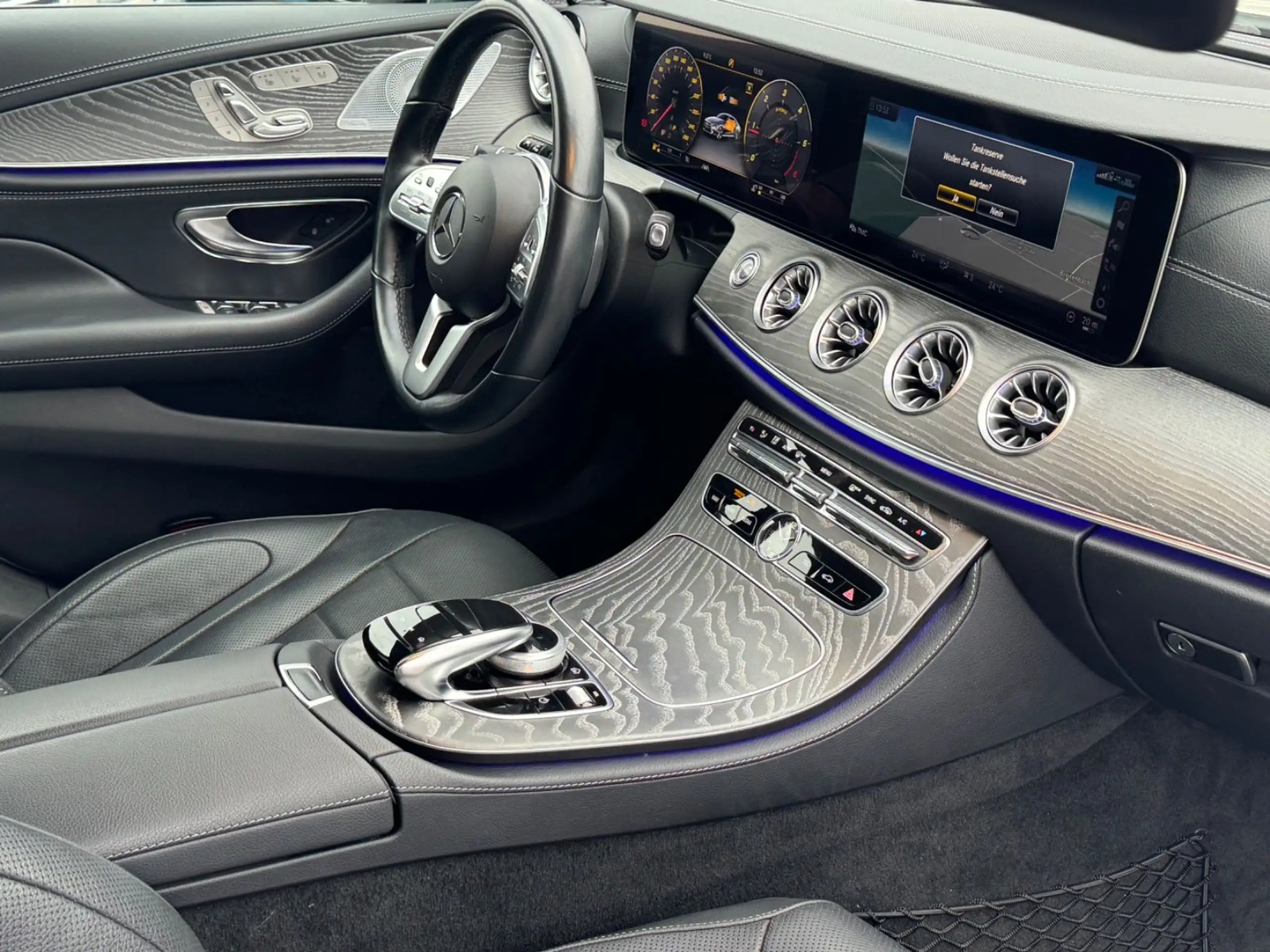 Mercedes-Benz - CLS 400