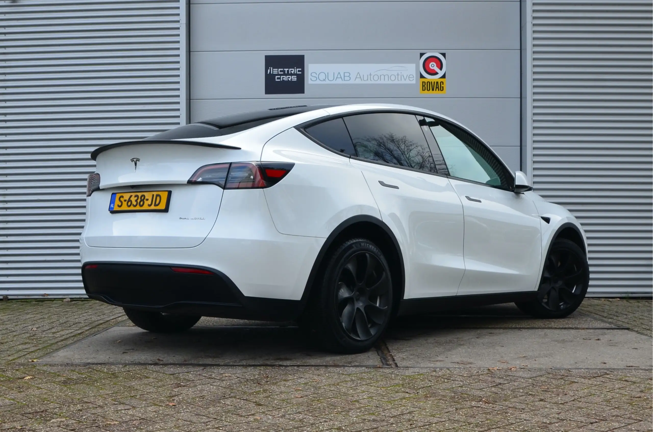 Tesla - Model Y