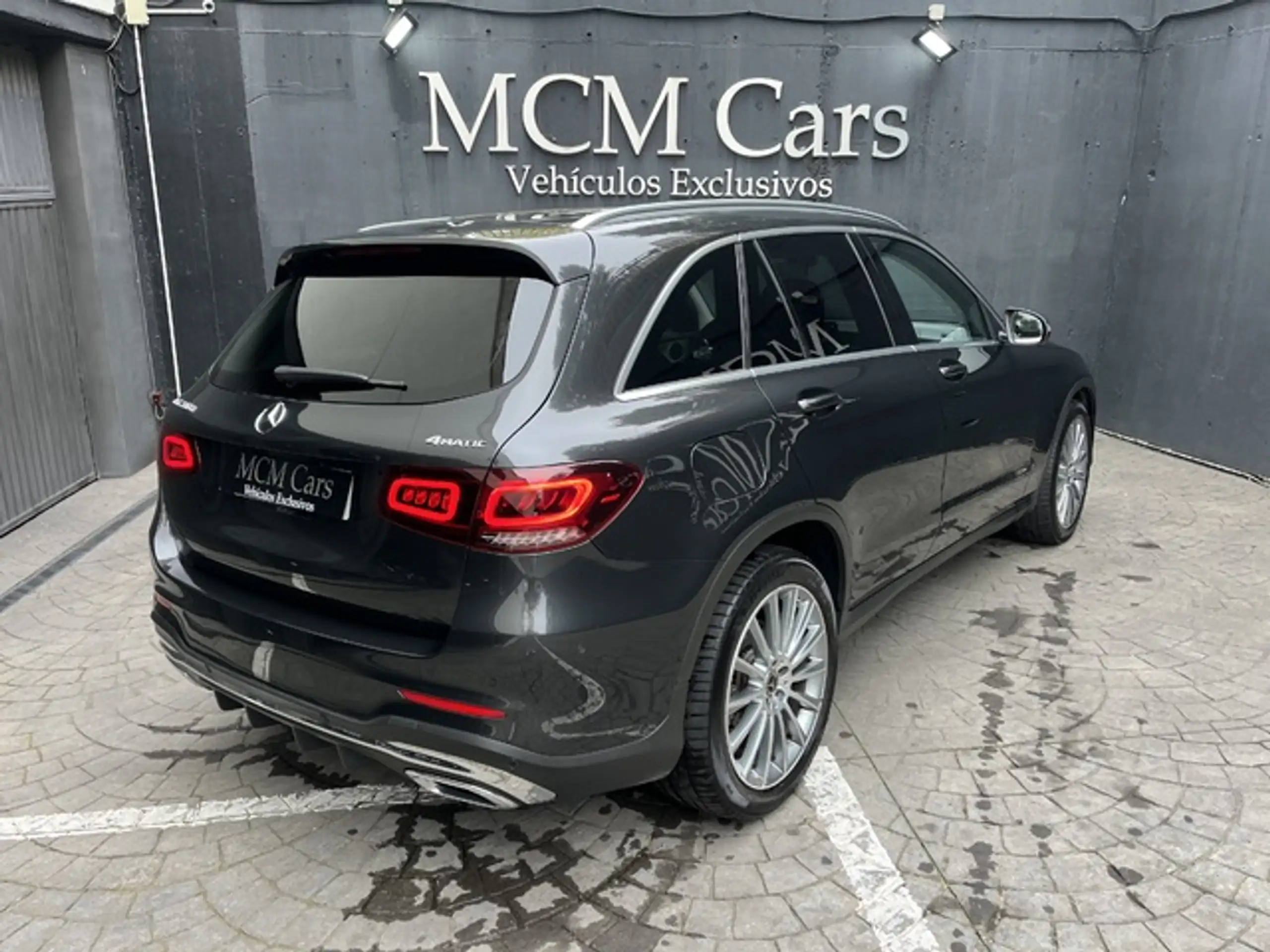 Mercedes-Benz - GLC 200