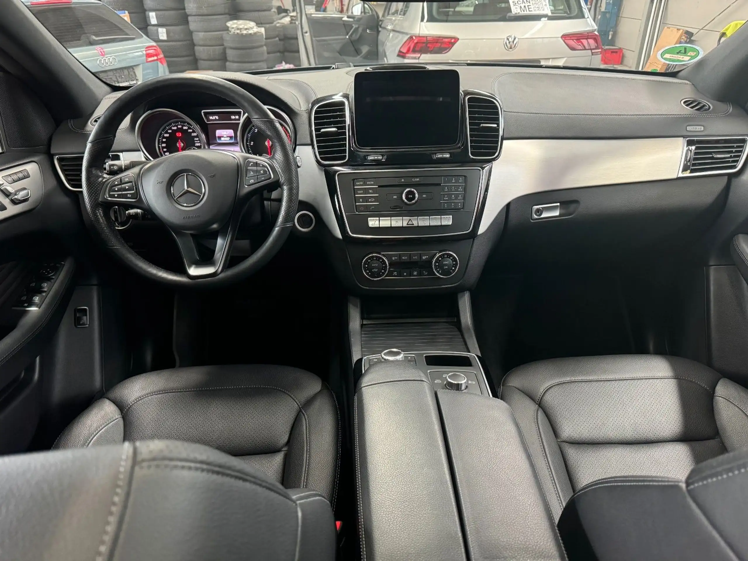 Mercedes-Benz - GLE 350