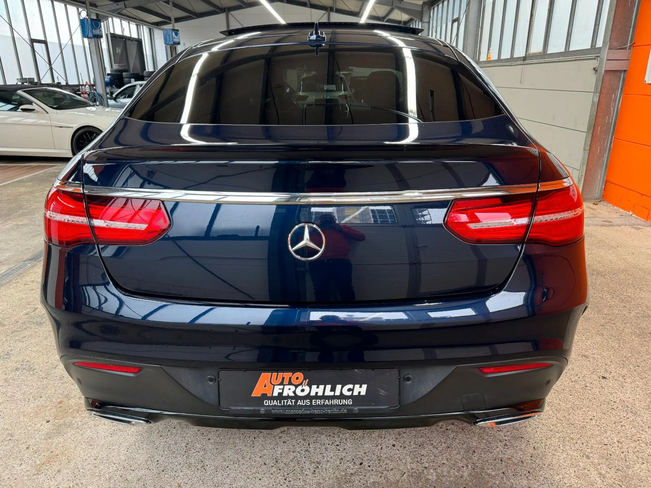 Mercedes-Benz - GLE 350