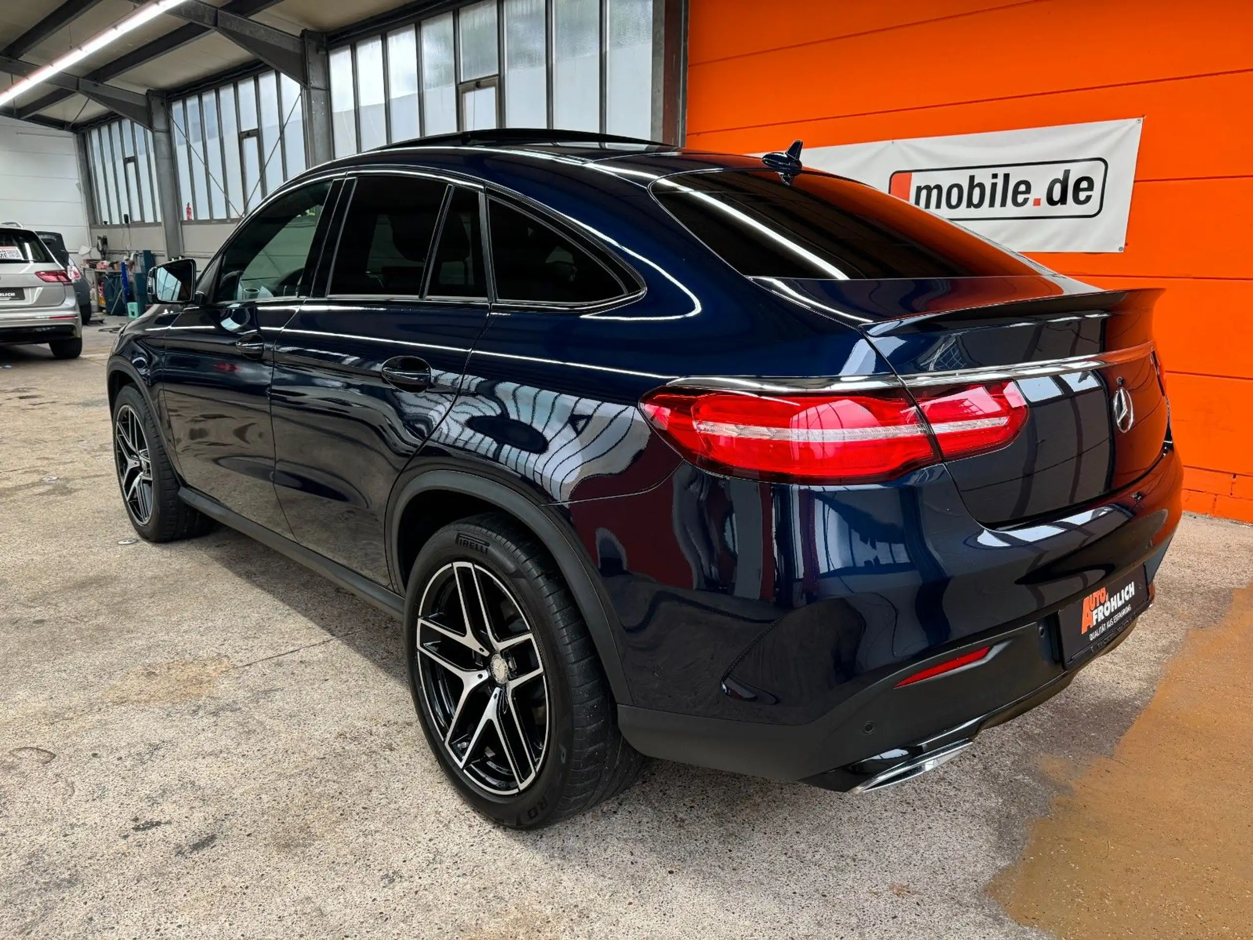 Mercedes-Benz - GLE 350