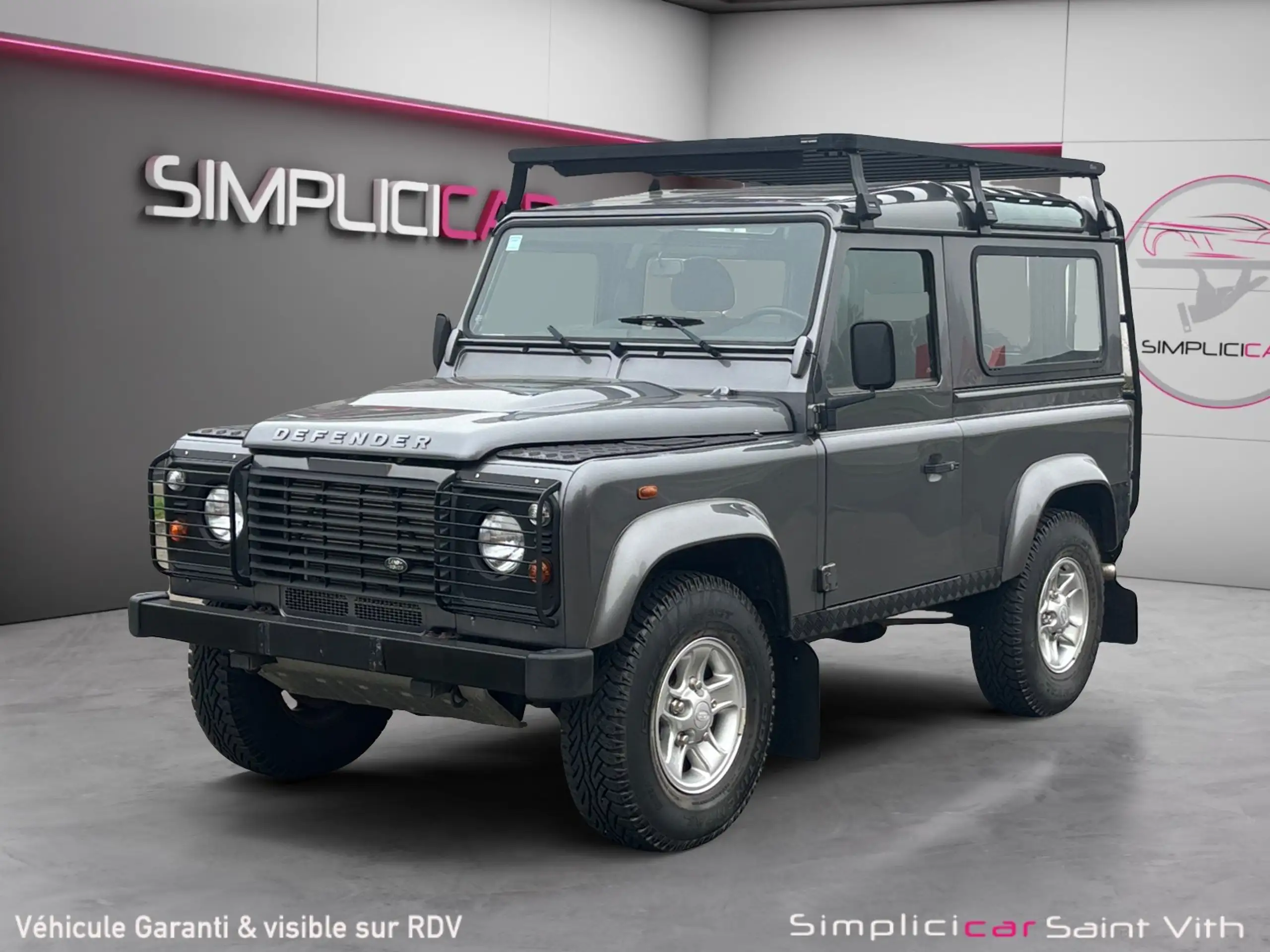 Land Rover Defender 2014