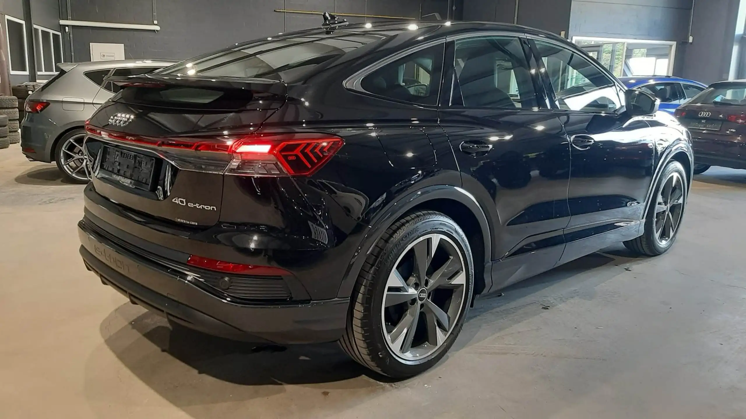 Audi - Q4 e-tron