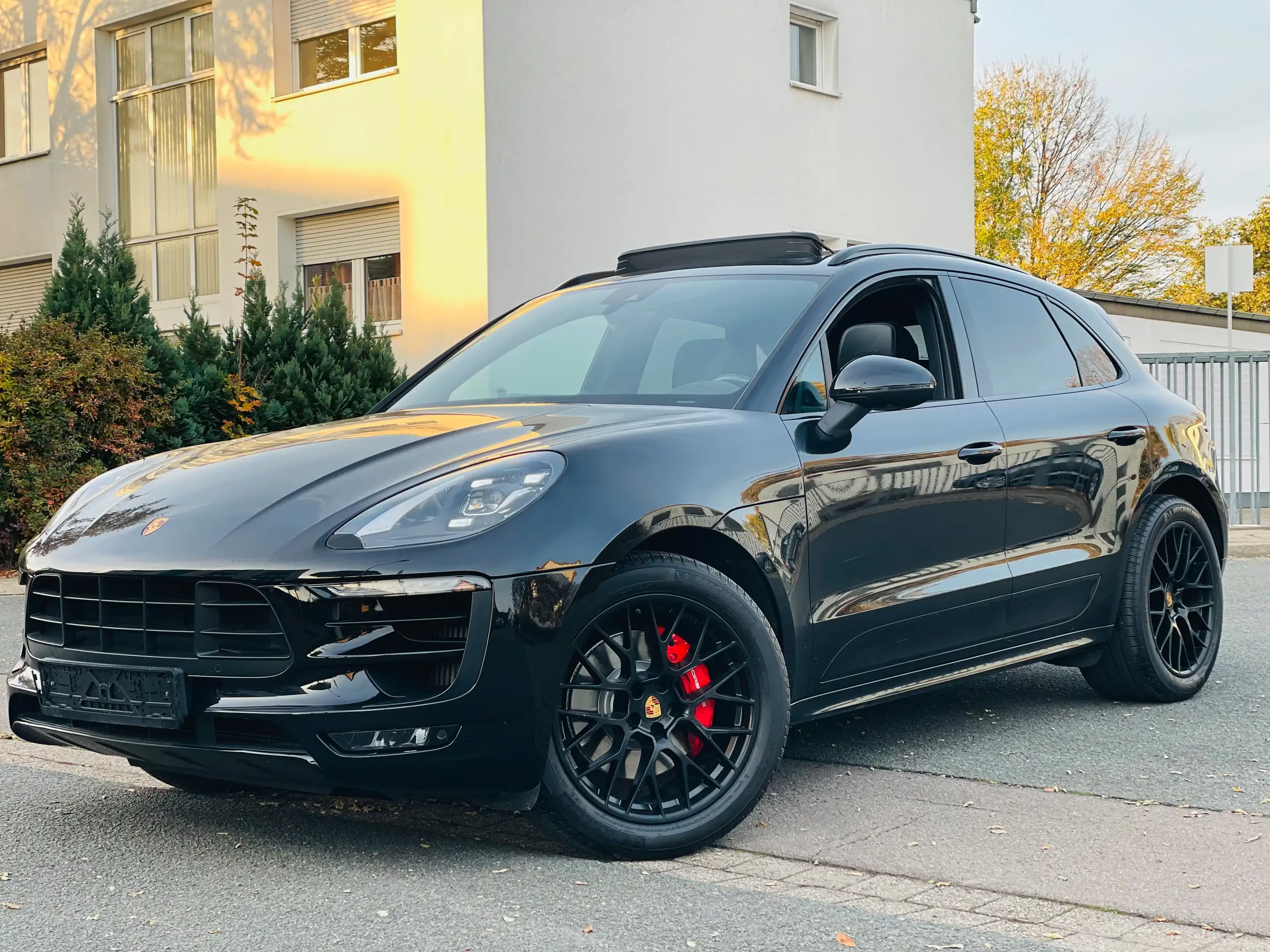 Porsche - Macan