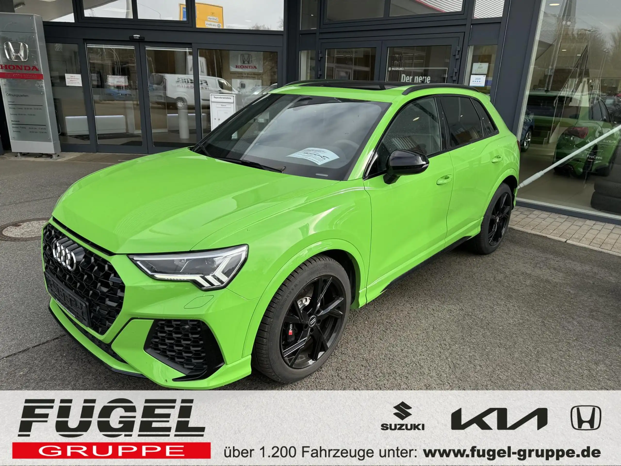 Audi - RS Q3