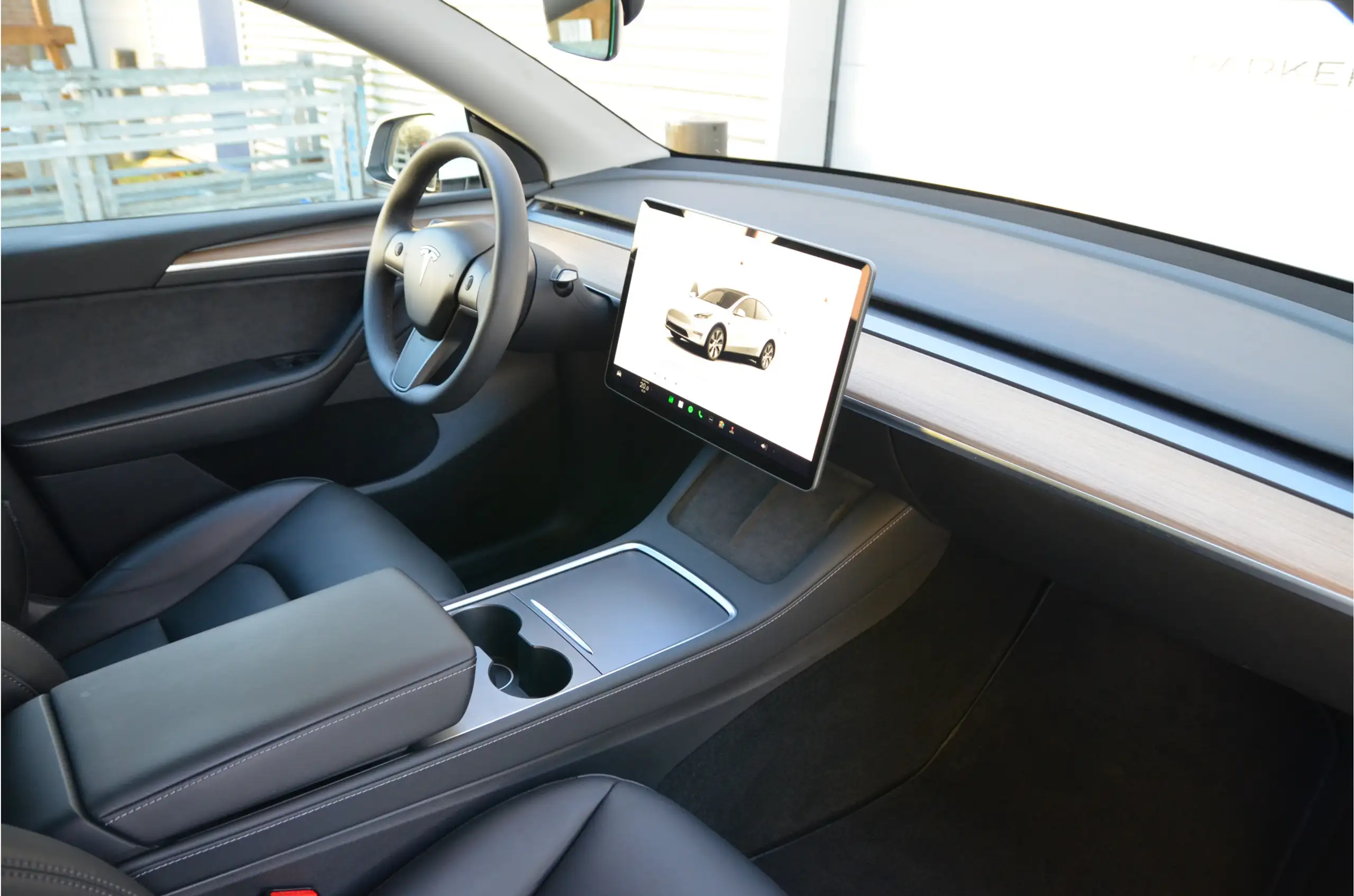 Tesla - Model Y