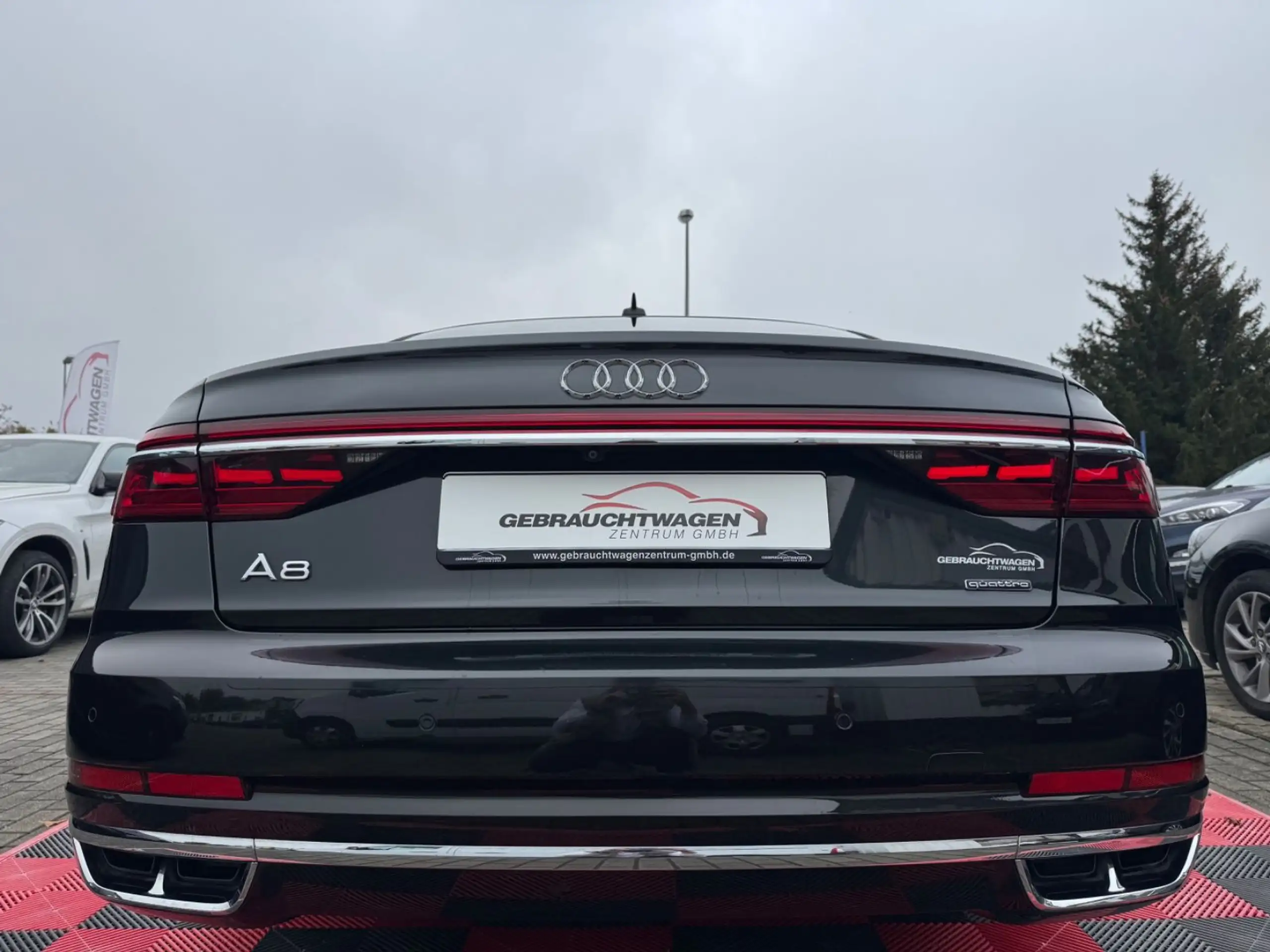 Audi - A8