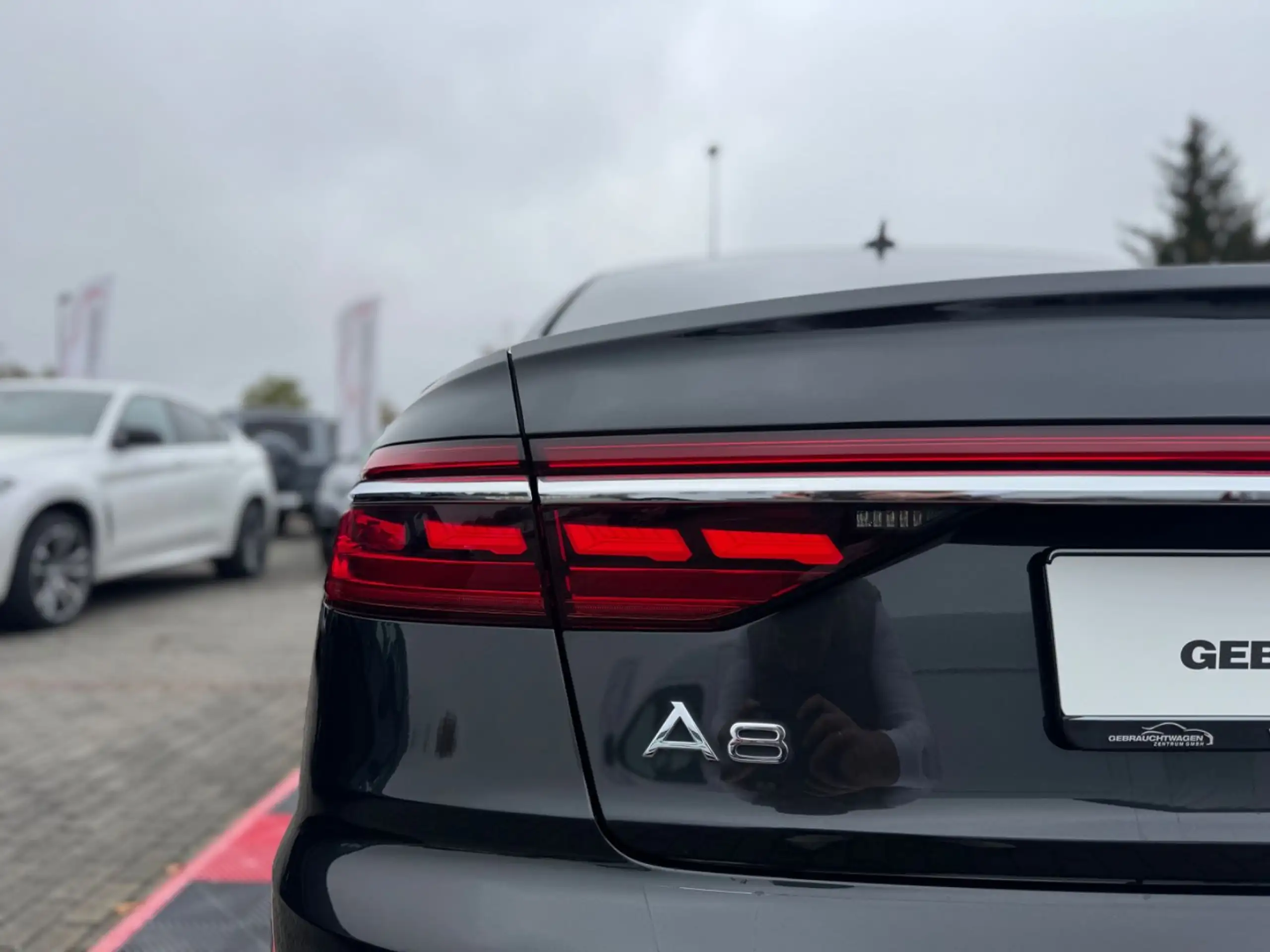 Audi - A8