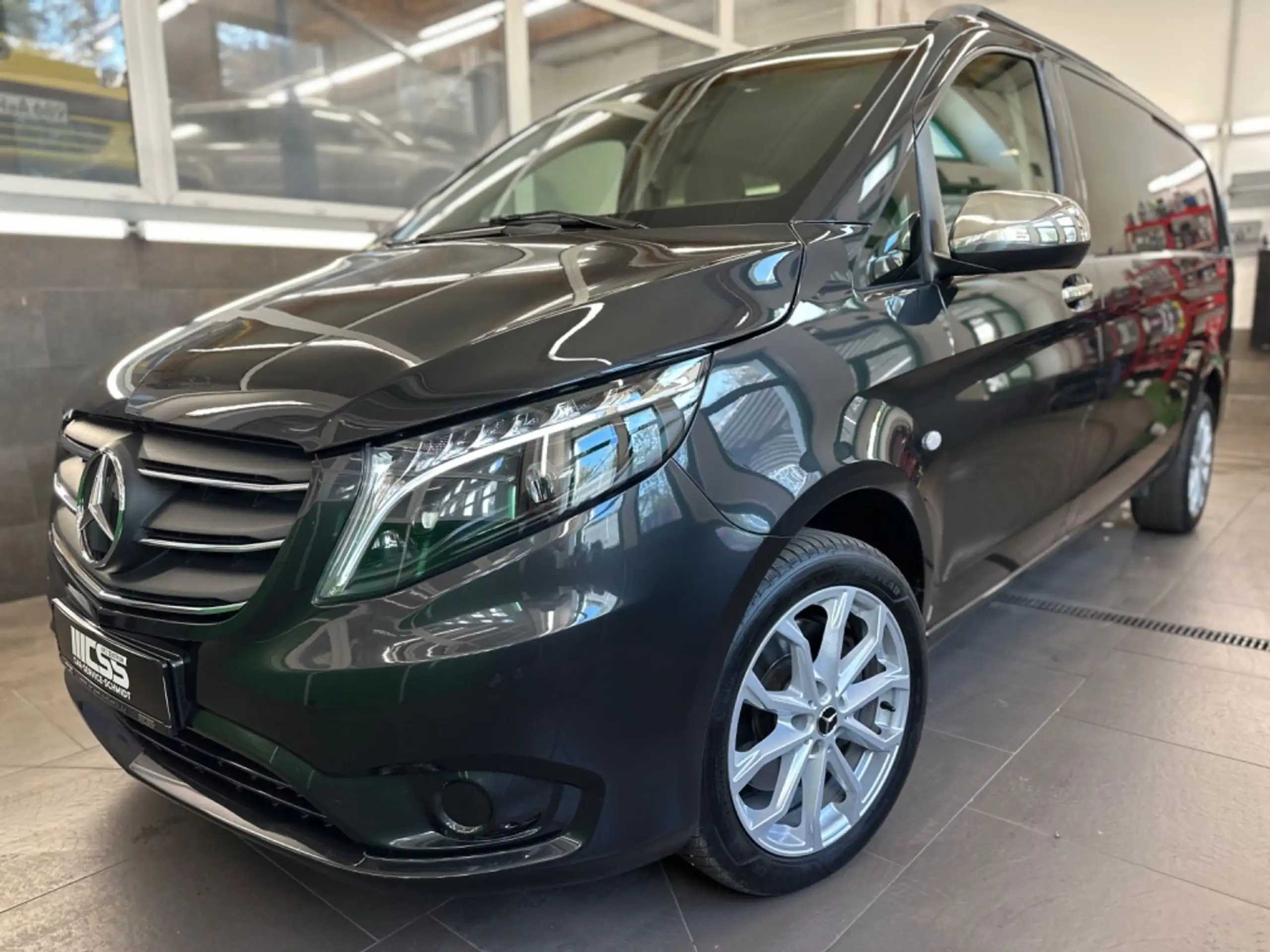 Mercedes-Benz - Vito