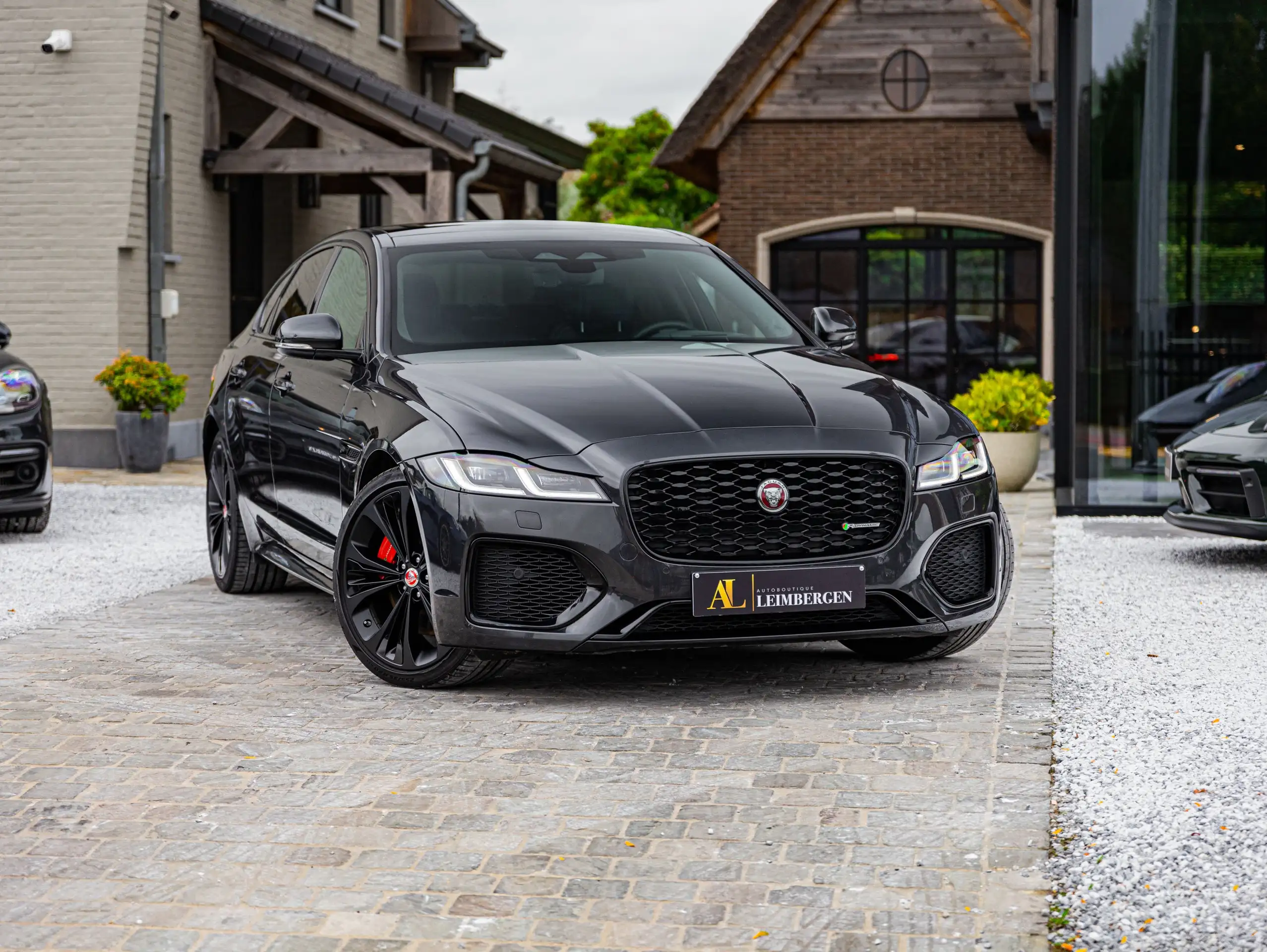 Jaguar - XF