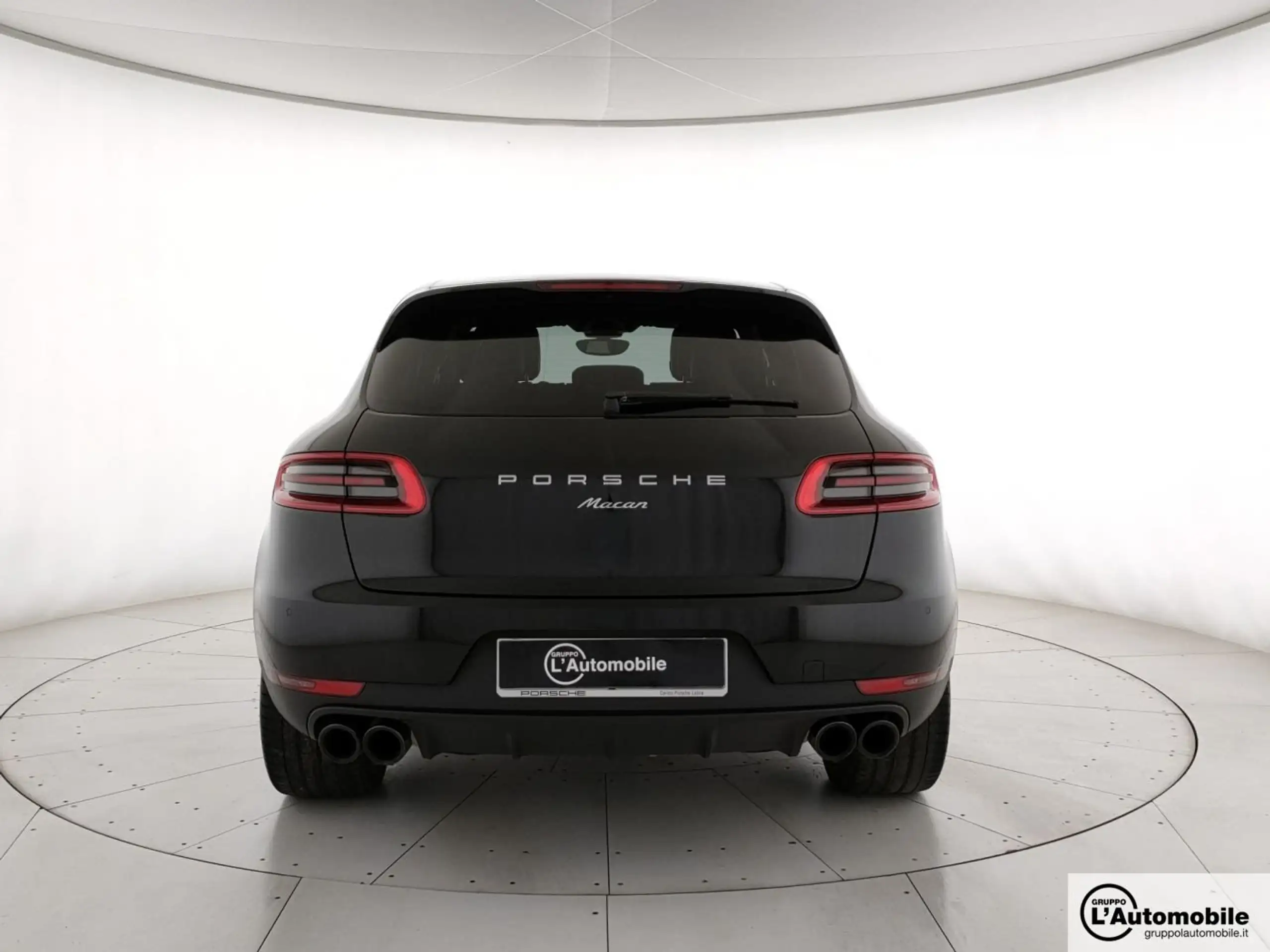 Porsche - Macan