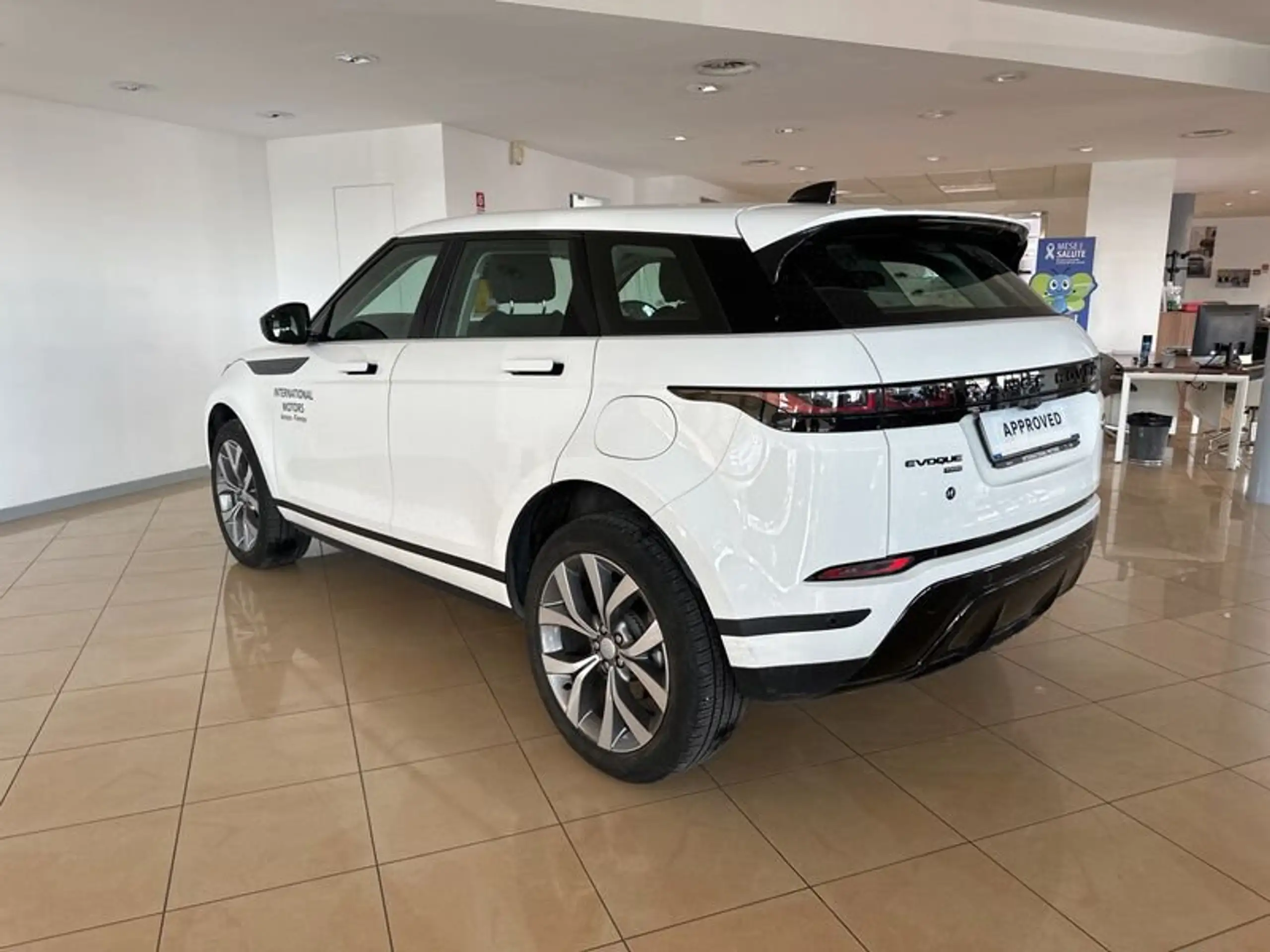 Land Rover - Range Rover Evoque