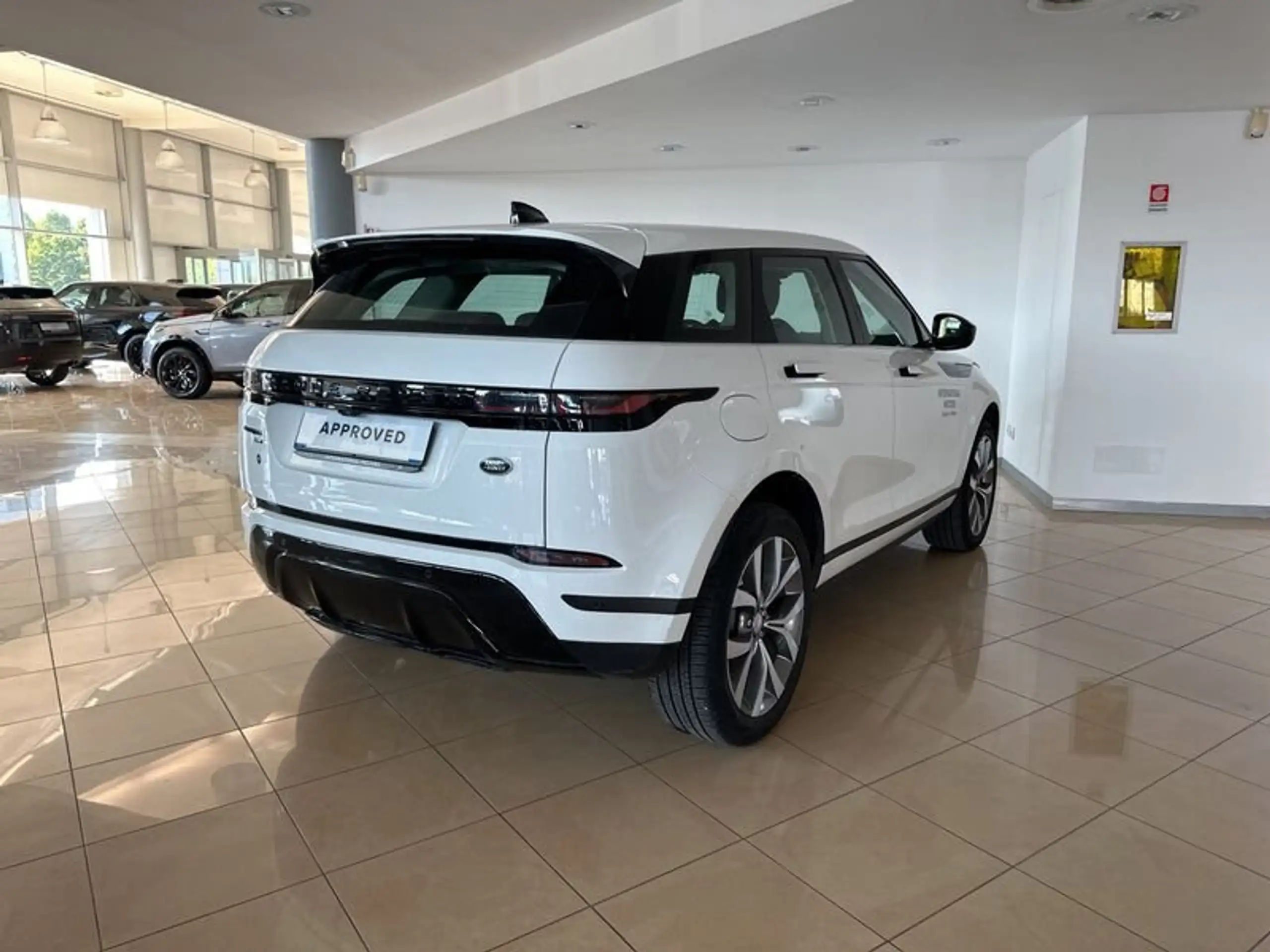 Land Rover - Range Rover Evoque