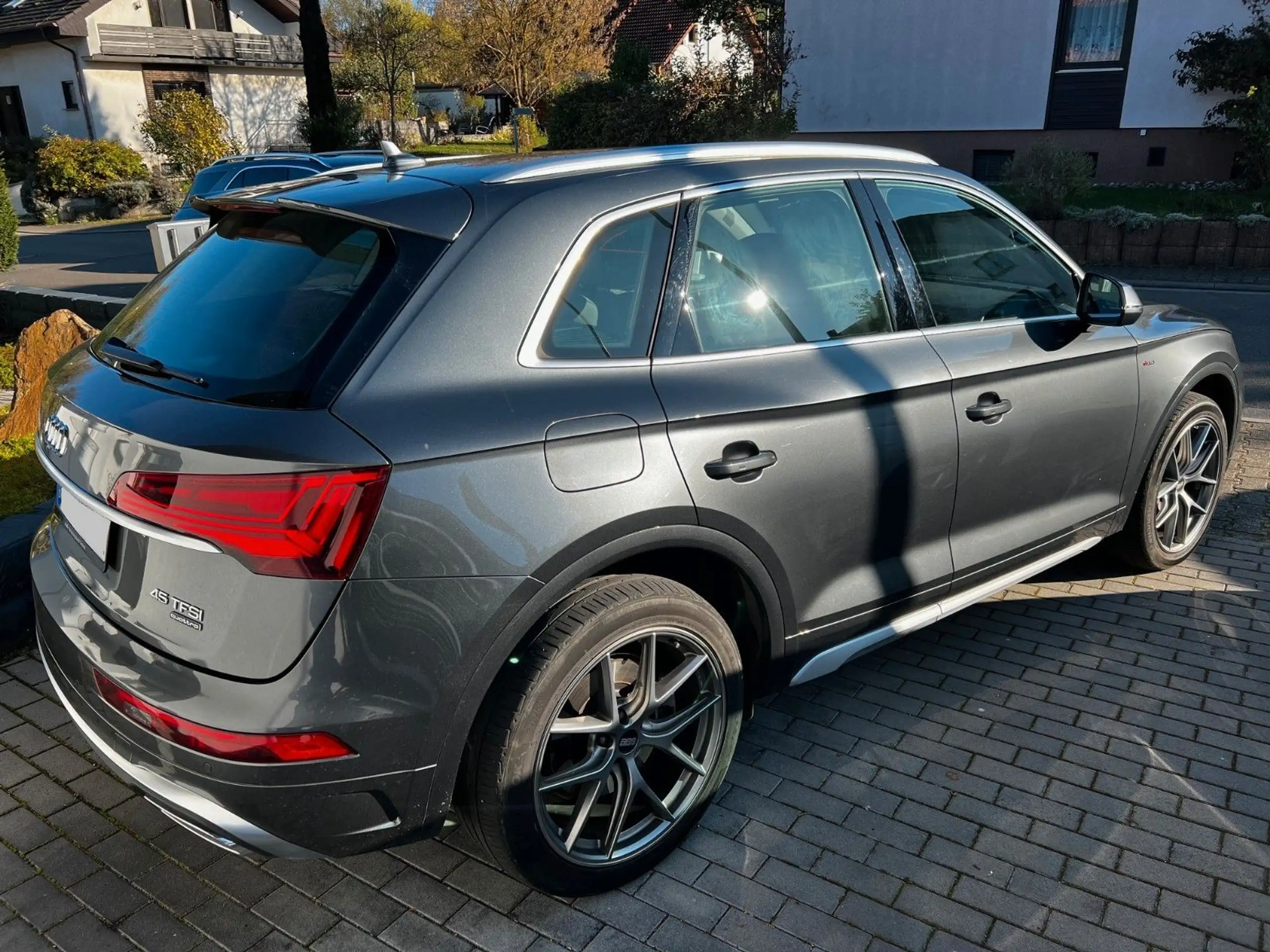 Audi - Q5