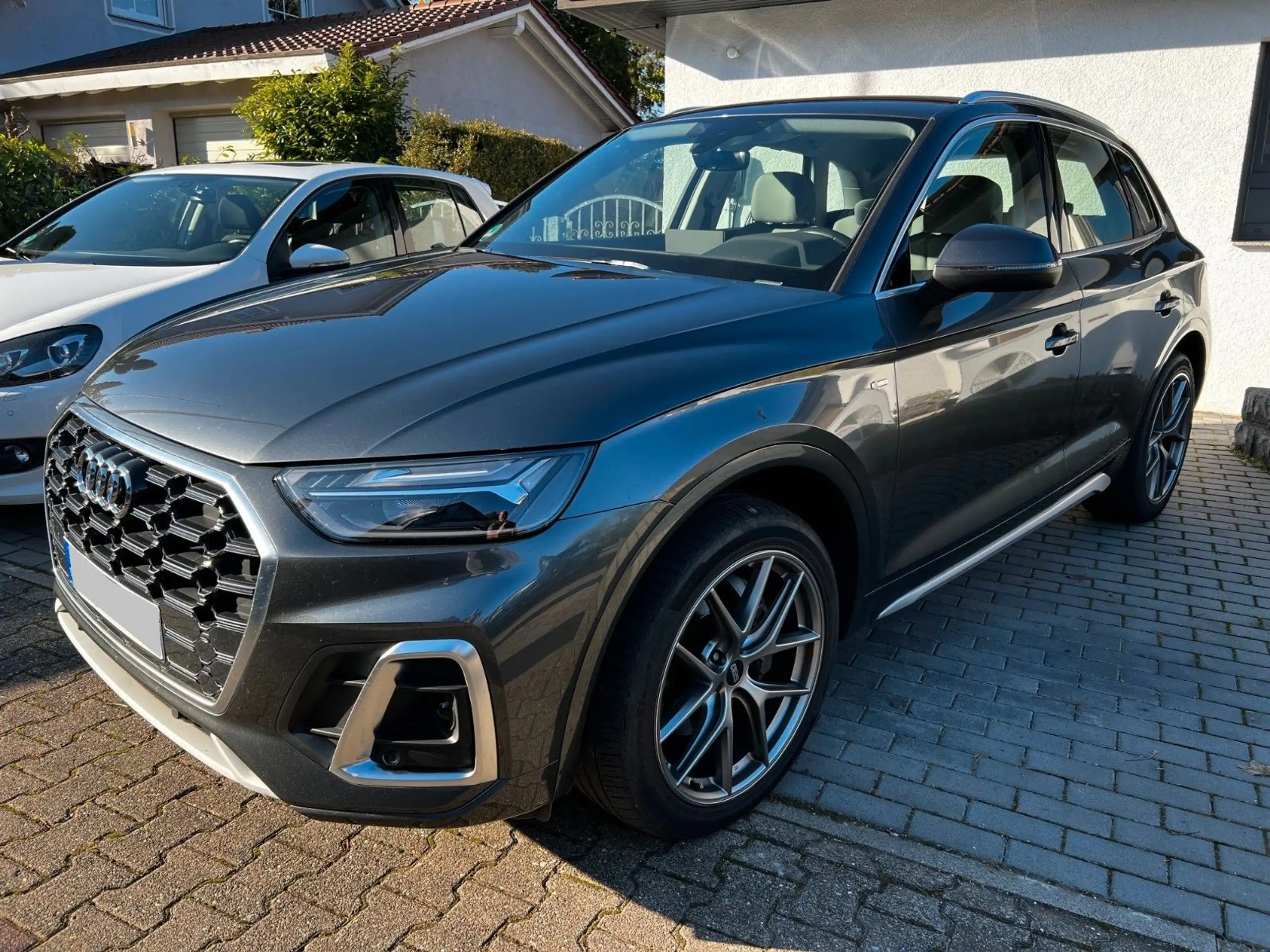 Audi - Q5