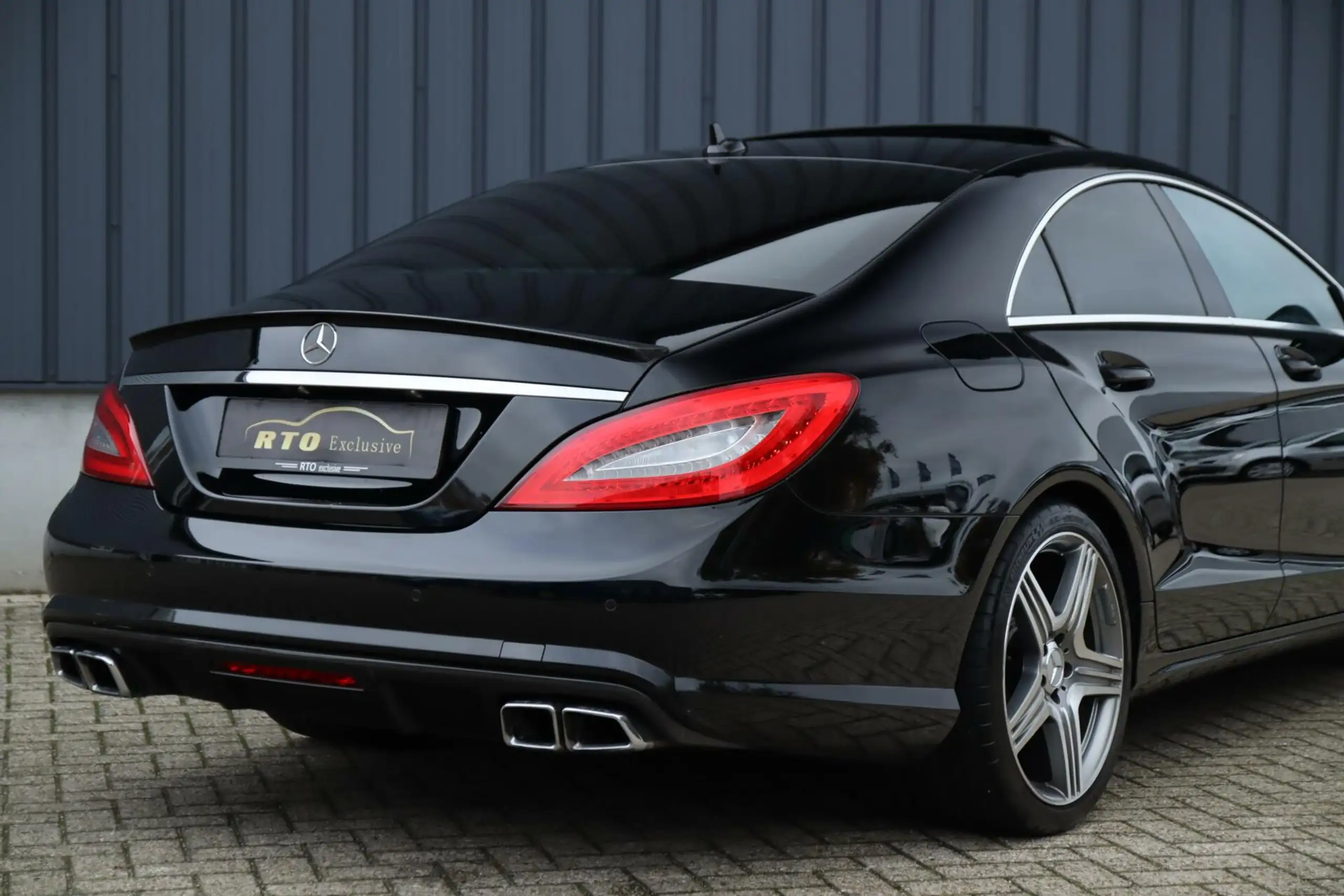 Mercedes-Benz - CLS 63 AMG