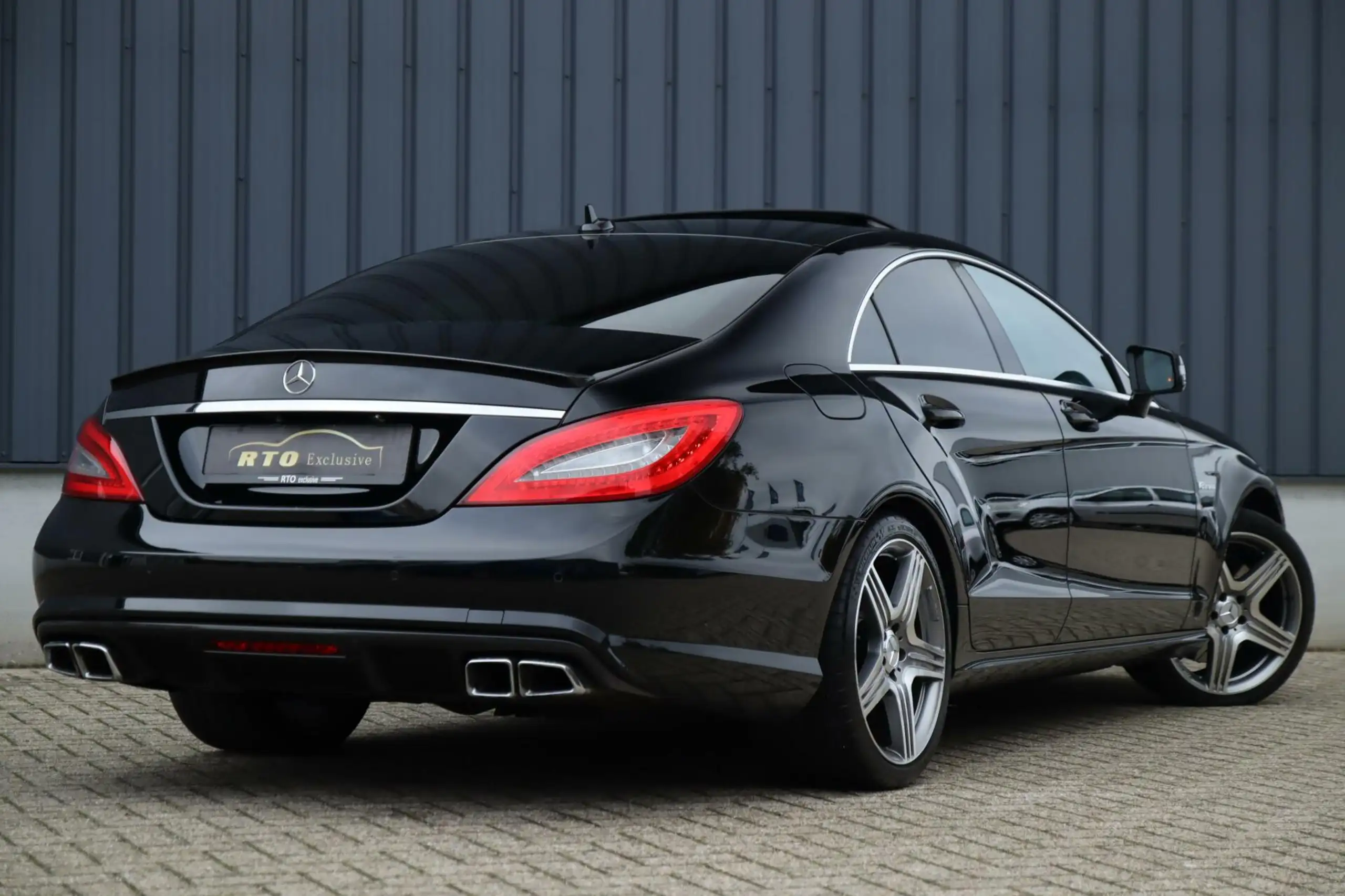 Mercedes-Benz - CLS 63 AMG