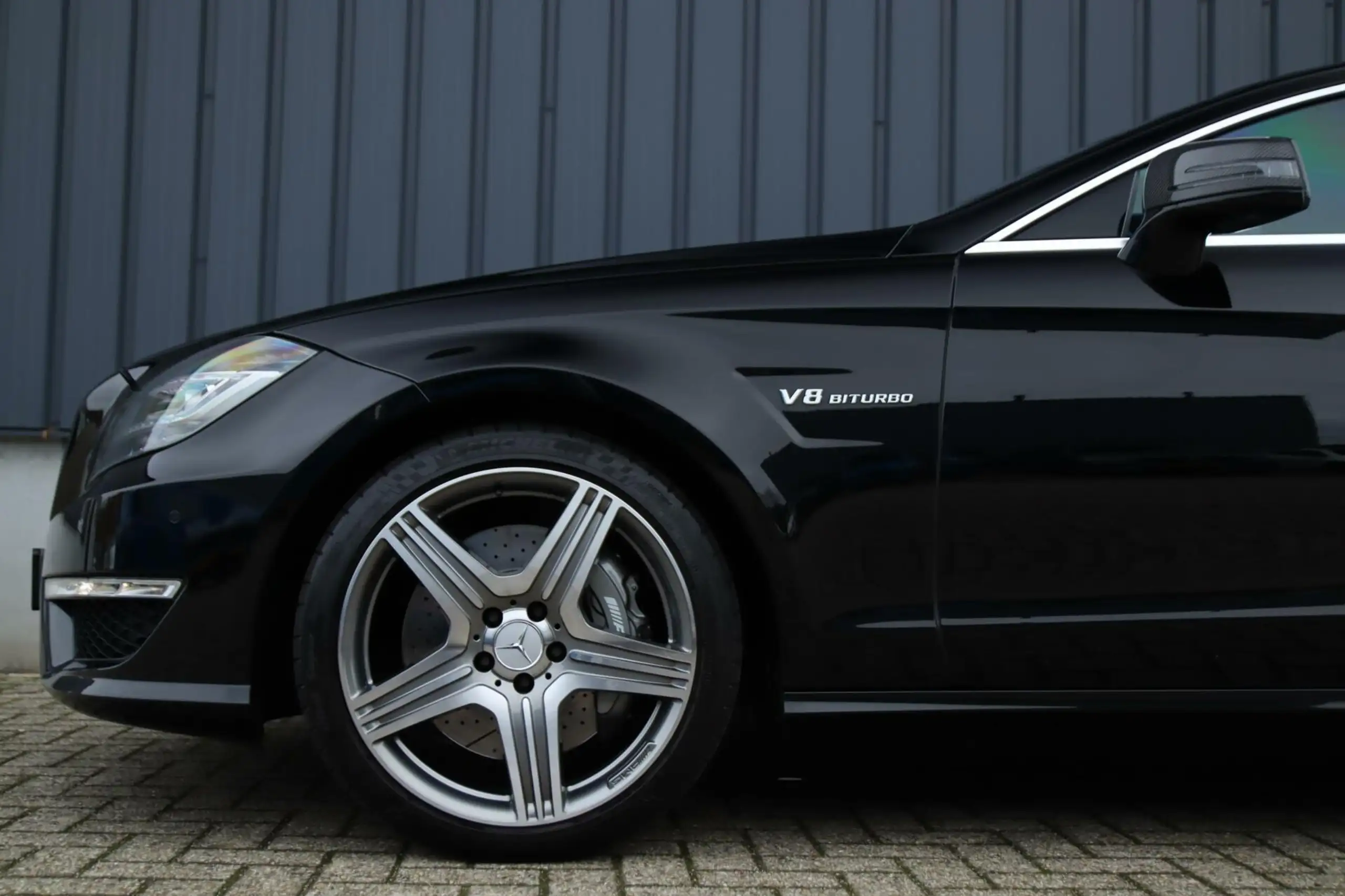 Mercedes-Benz - CLS 63 AMG