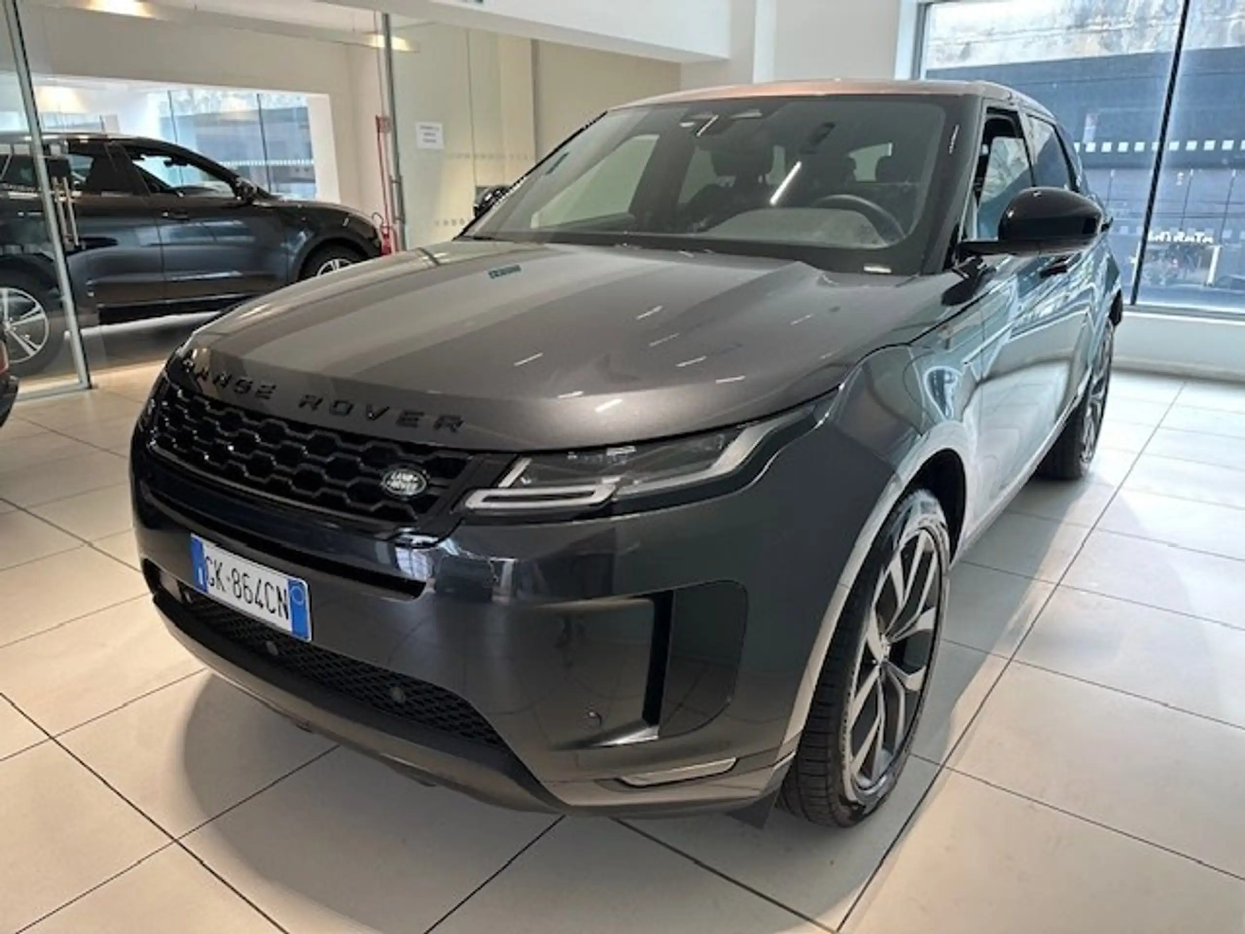 Land Rover - Range Rover Evoque