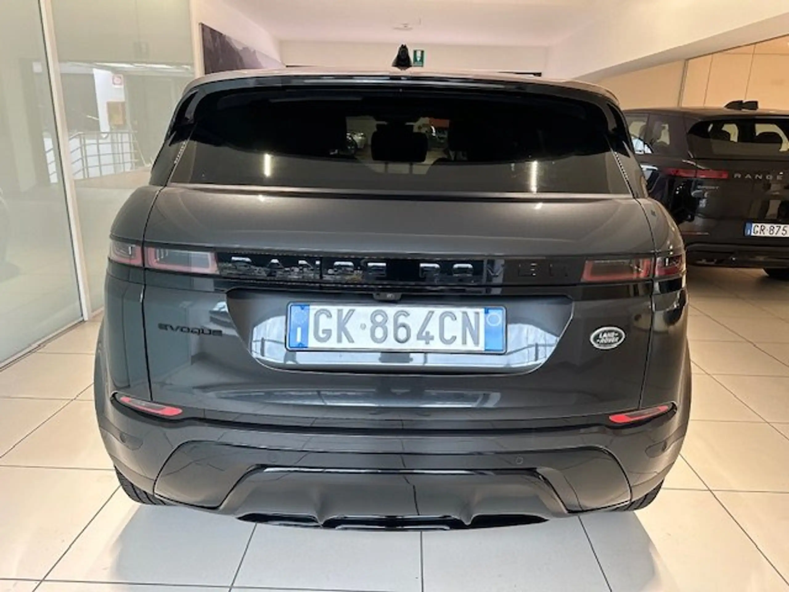 Land Rover - Range Rover Evoque