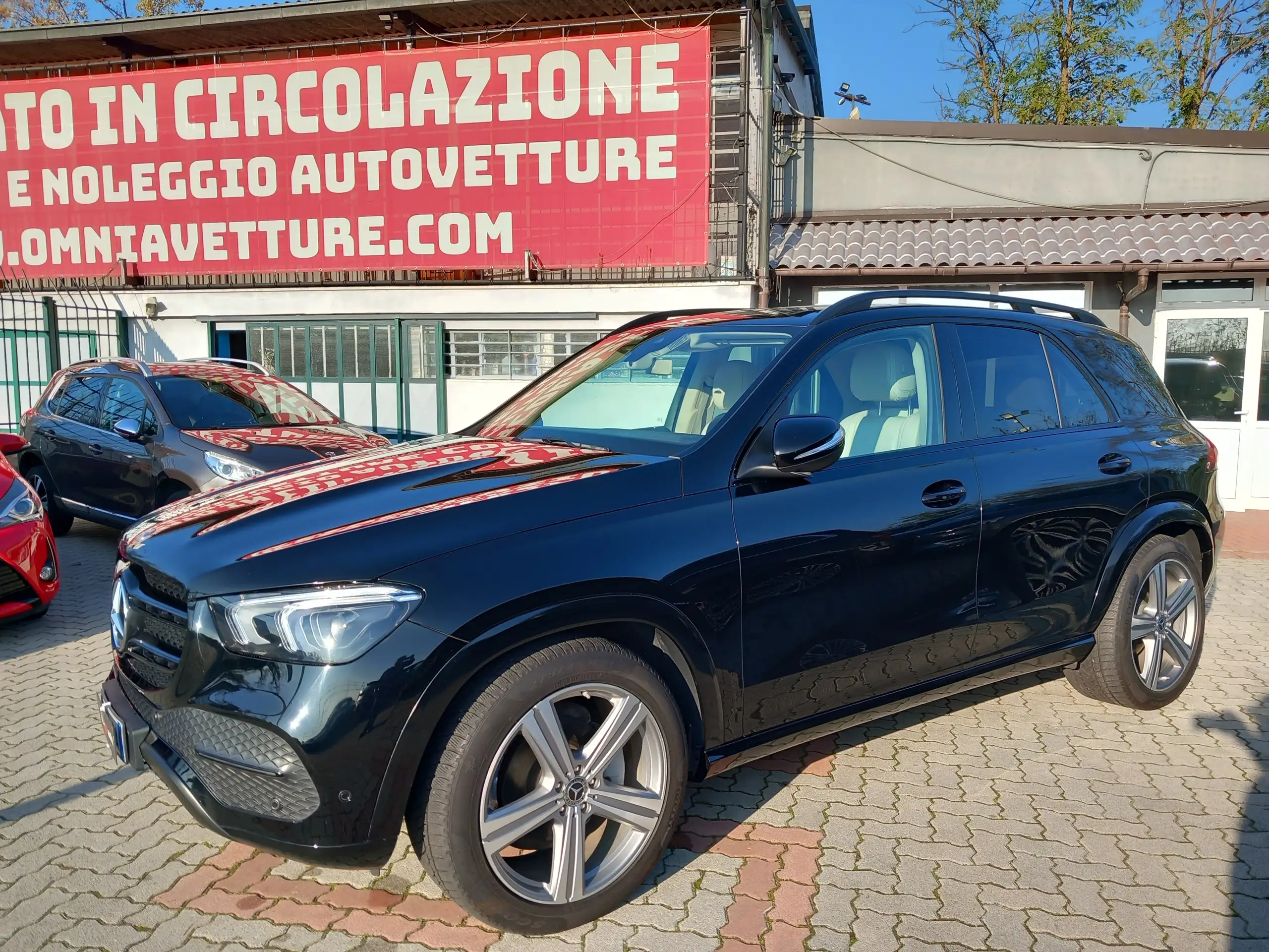 Mercedes-Benz - GLE 300