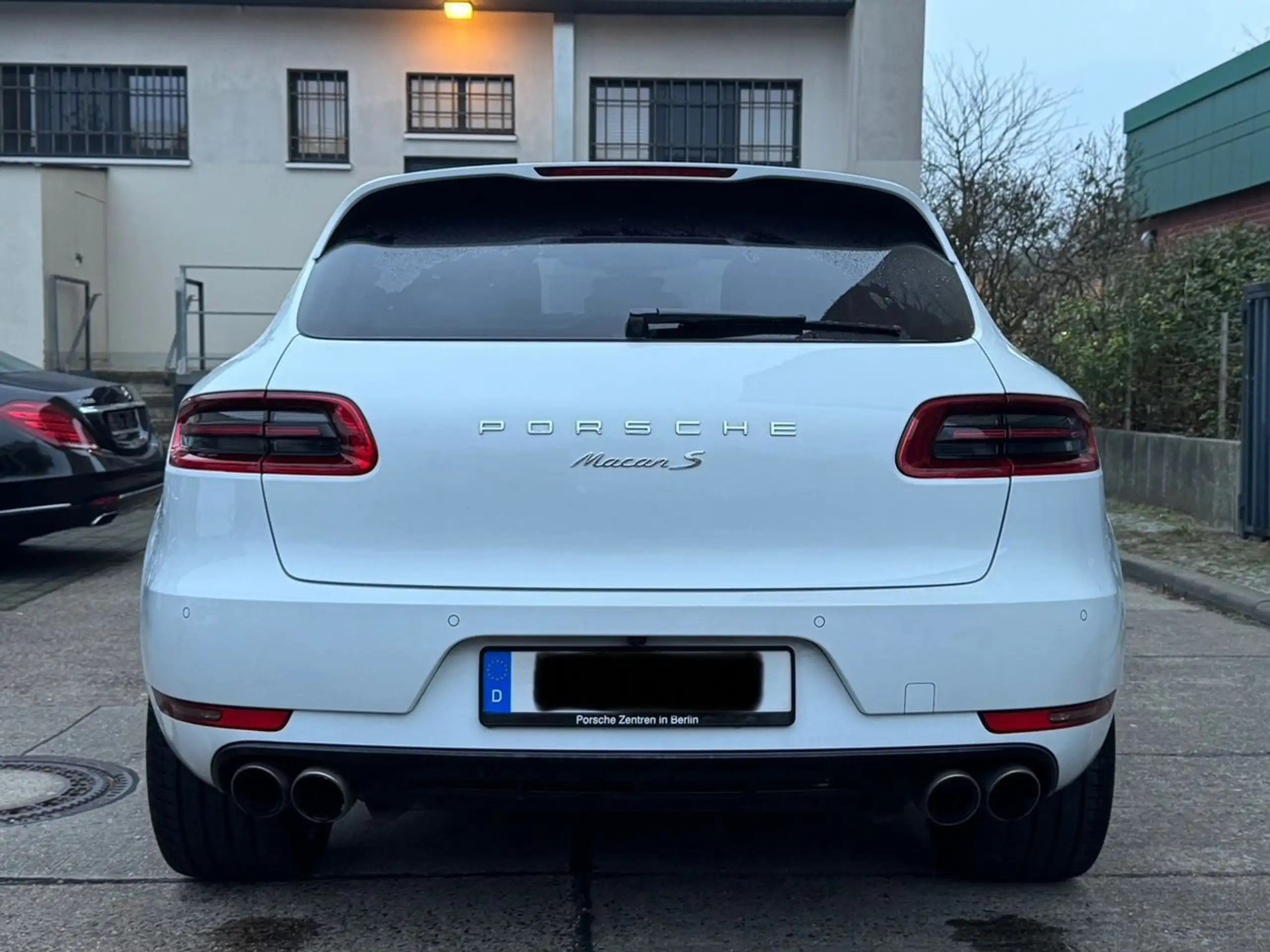 Porsche - Macan