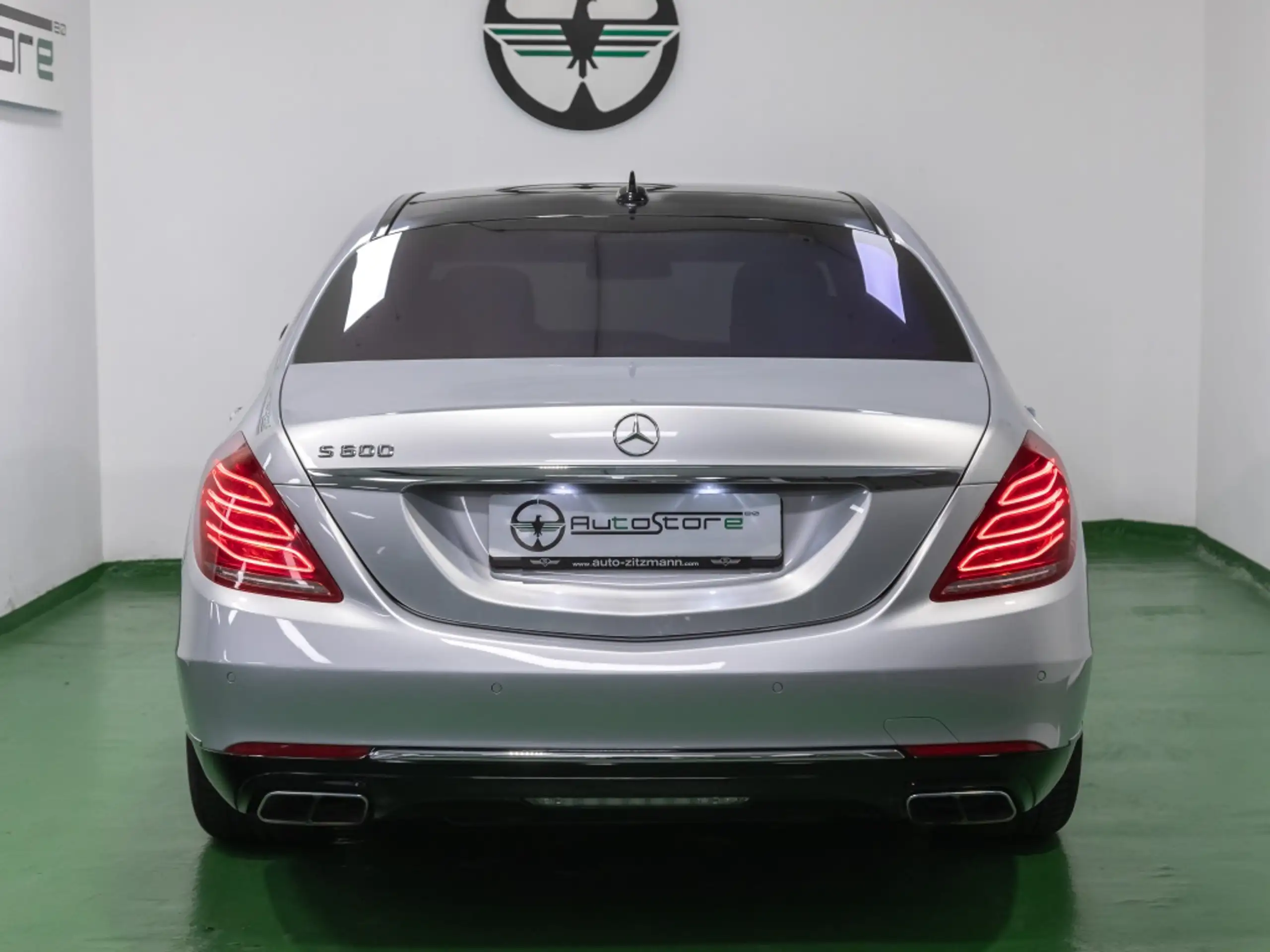 Mercedes-Benz - S 600