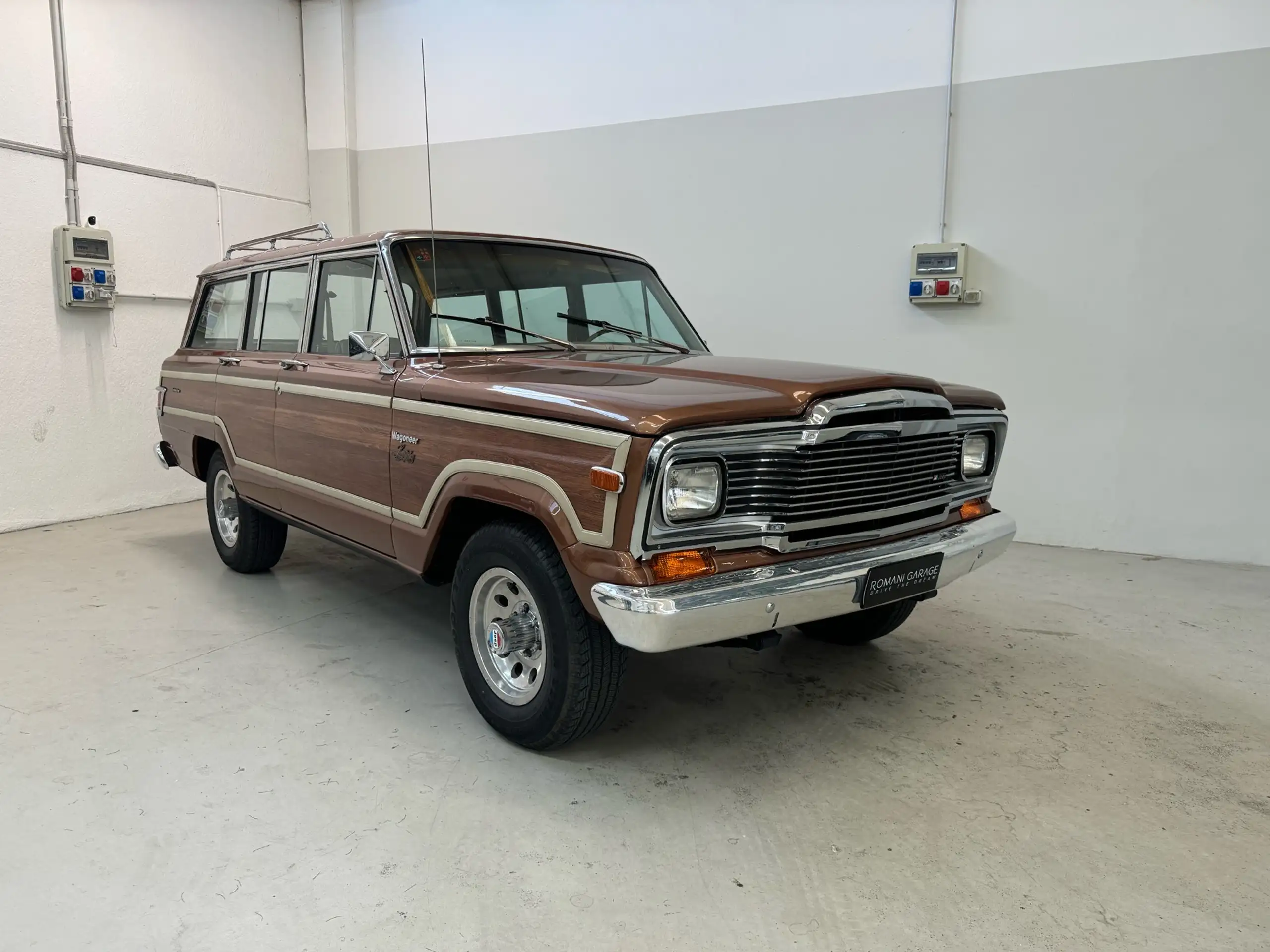 Jeep - Wagoneer