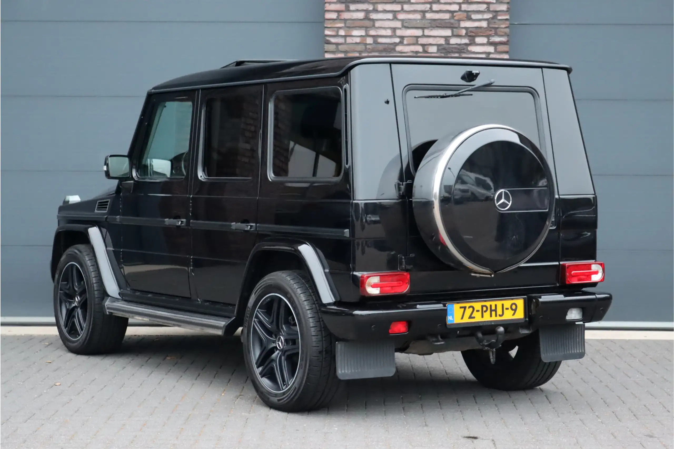 Mercedes-Benz - G 350