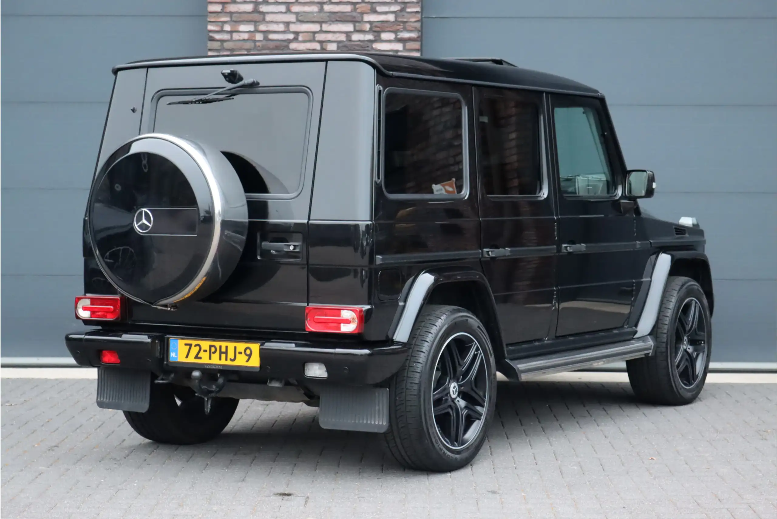 Mercedes-Benz - G 350