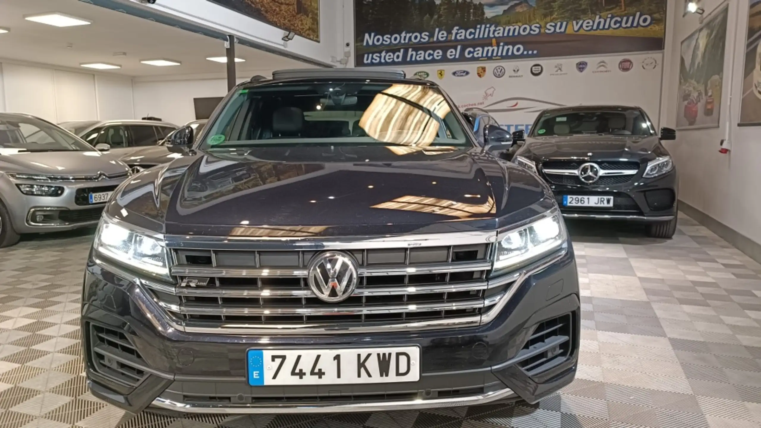 Volkswagen - Touareg