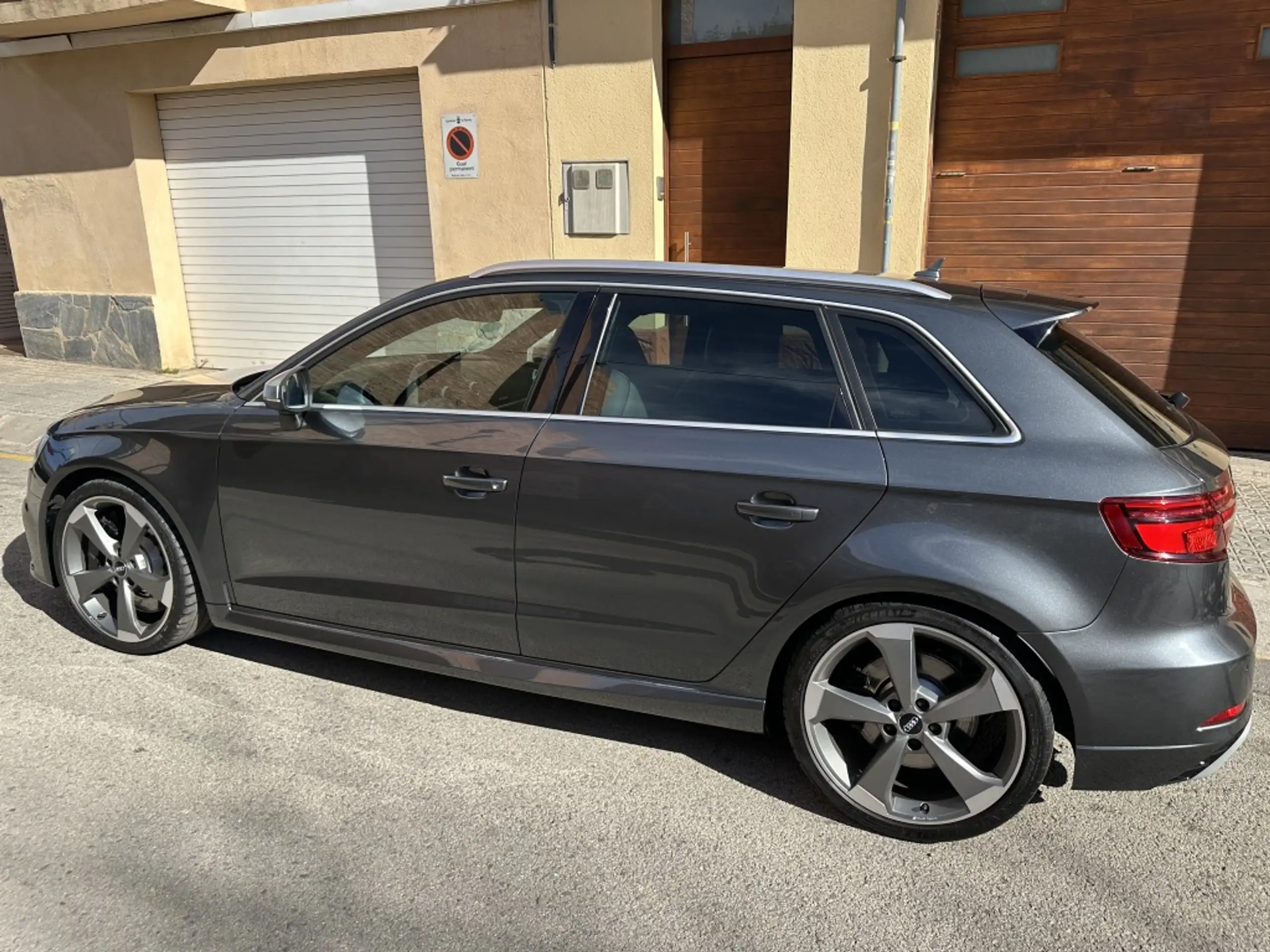 Audi - RS3