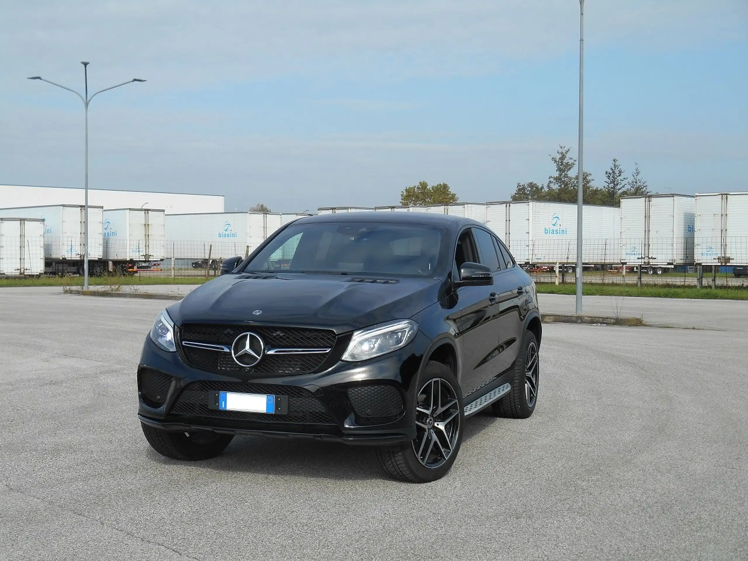 Mercedes-Benz - GLE 350