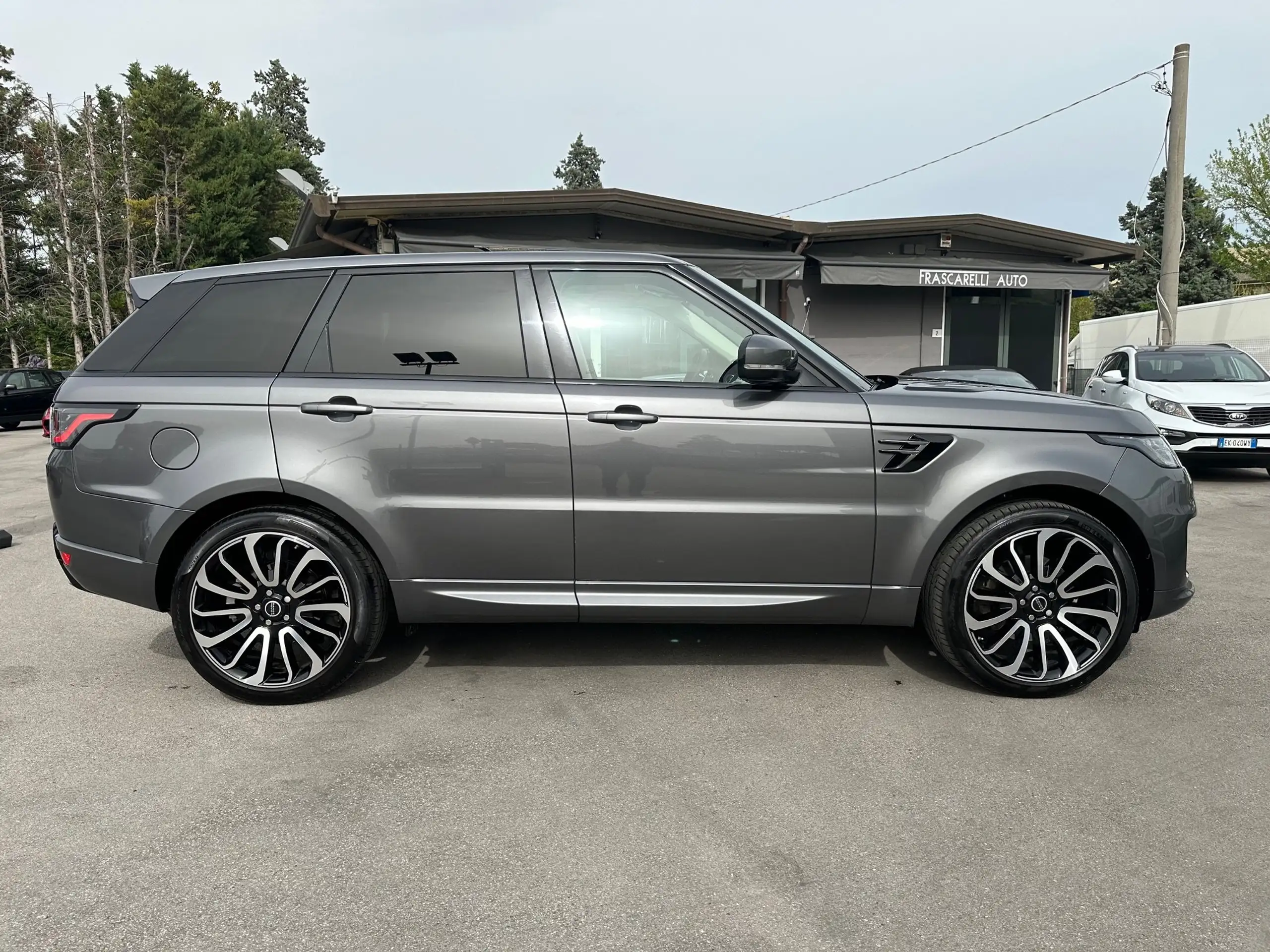 Land Rover - Range Rover Sport