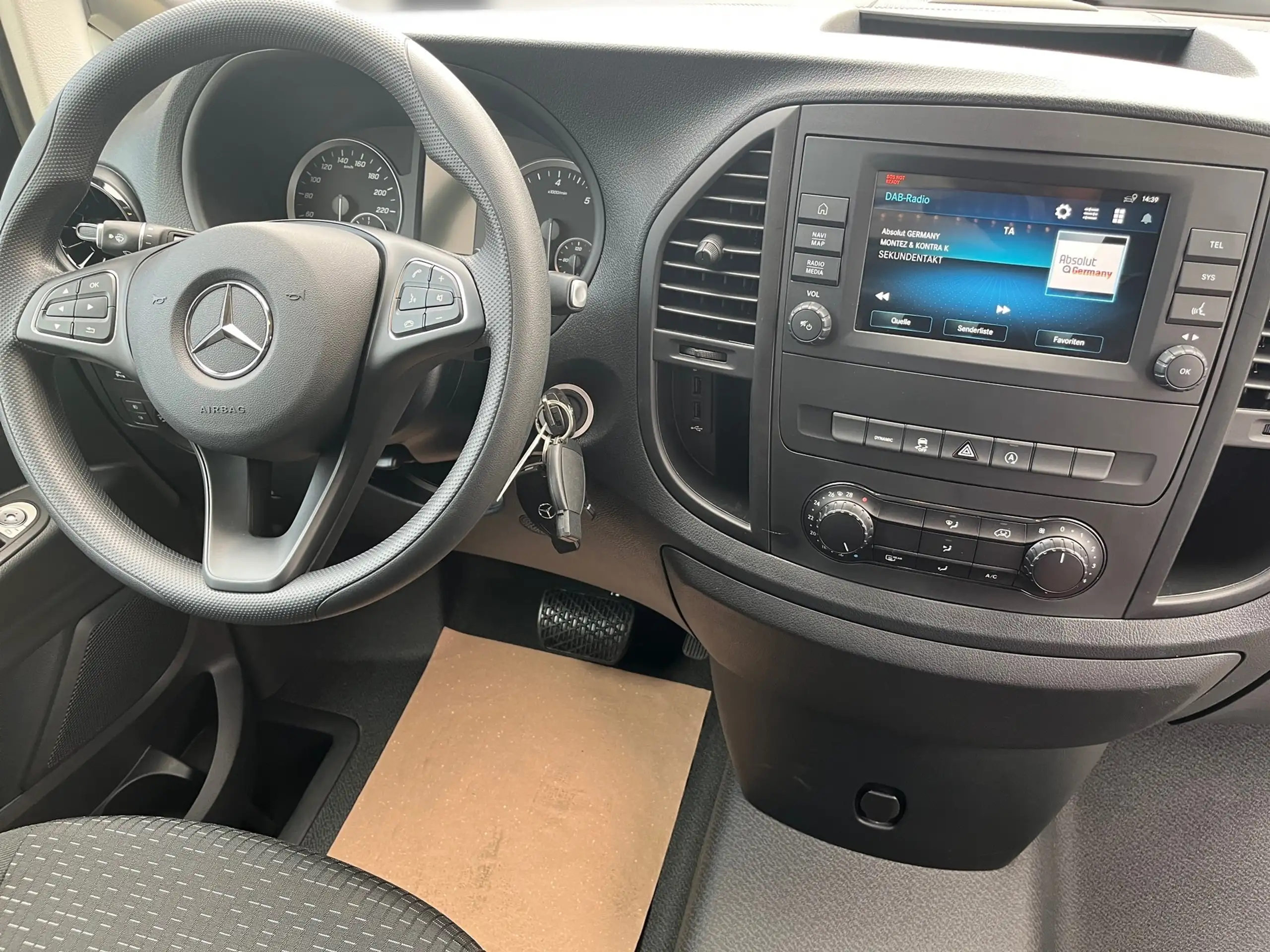 Mercedes-Benz - Vito