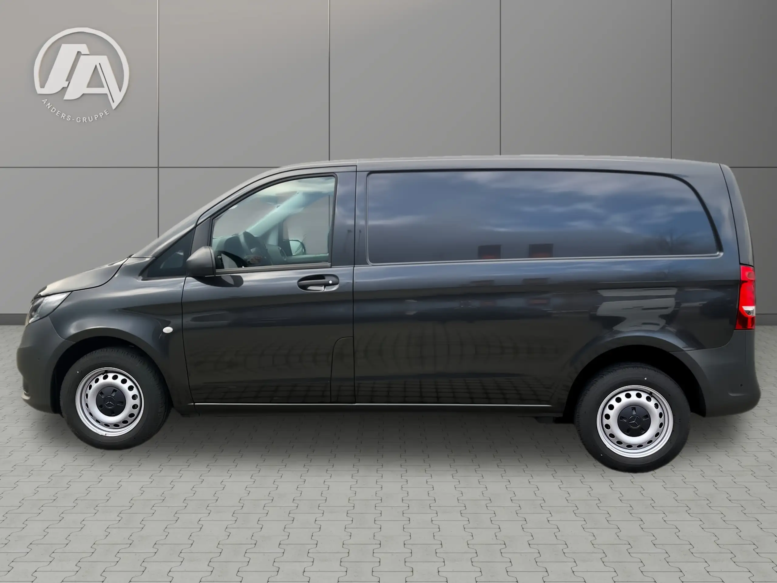 Mercedes-Benz - Vito