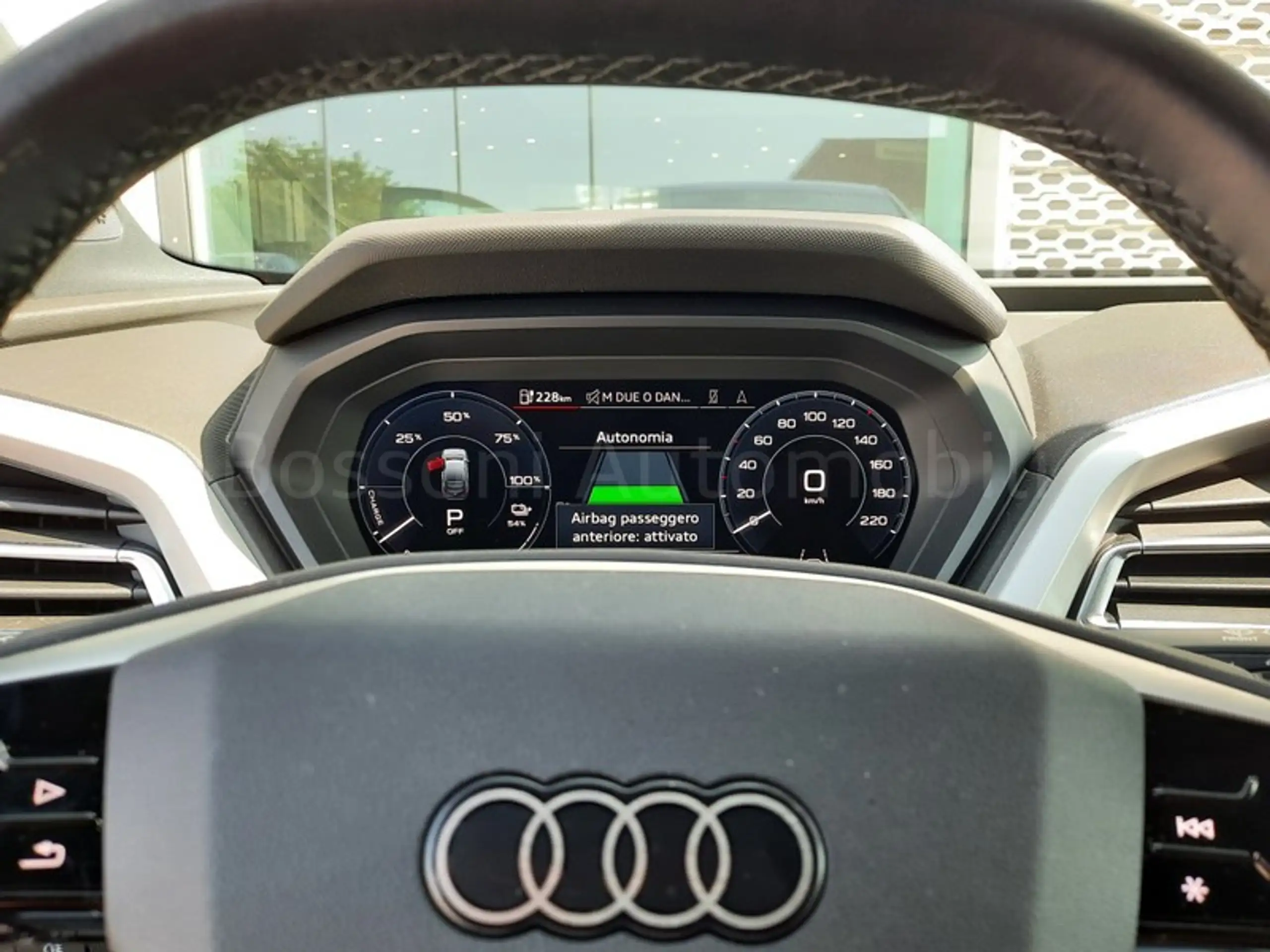 Audi - Q4 e-tron