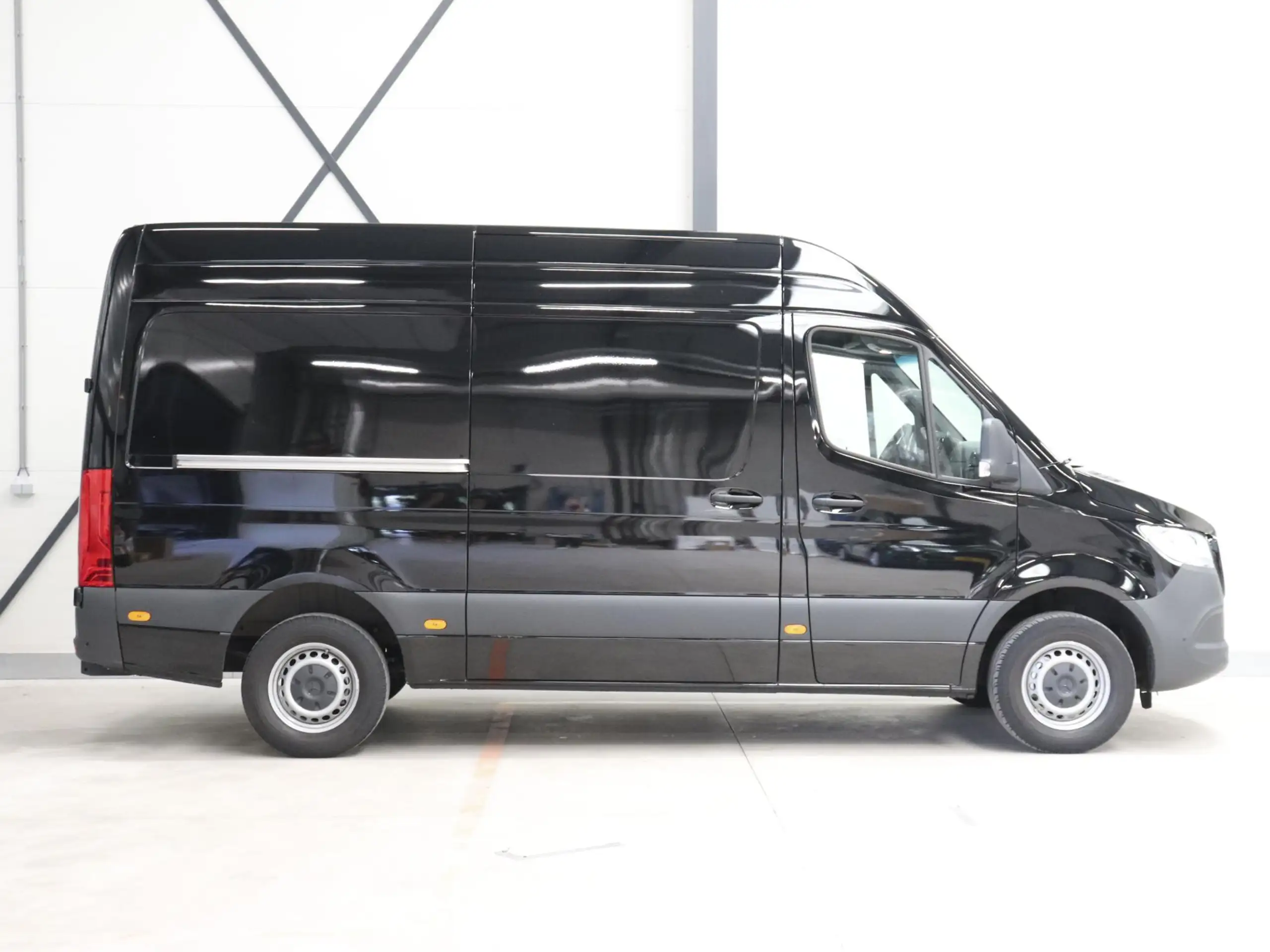 Mercedes-Benz - Sprinter