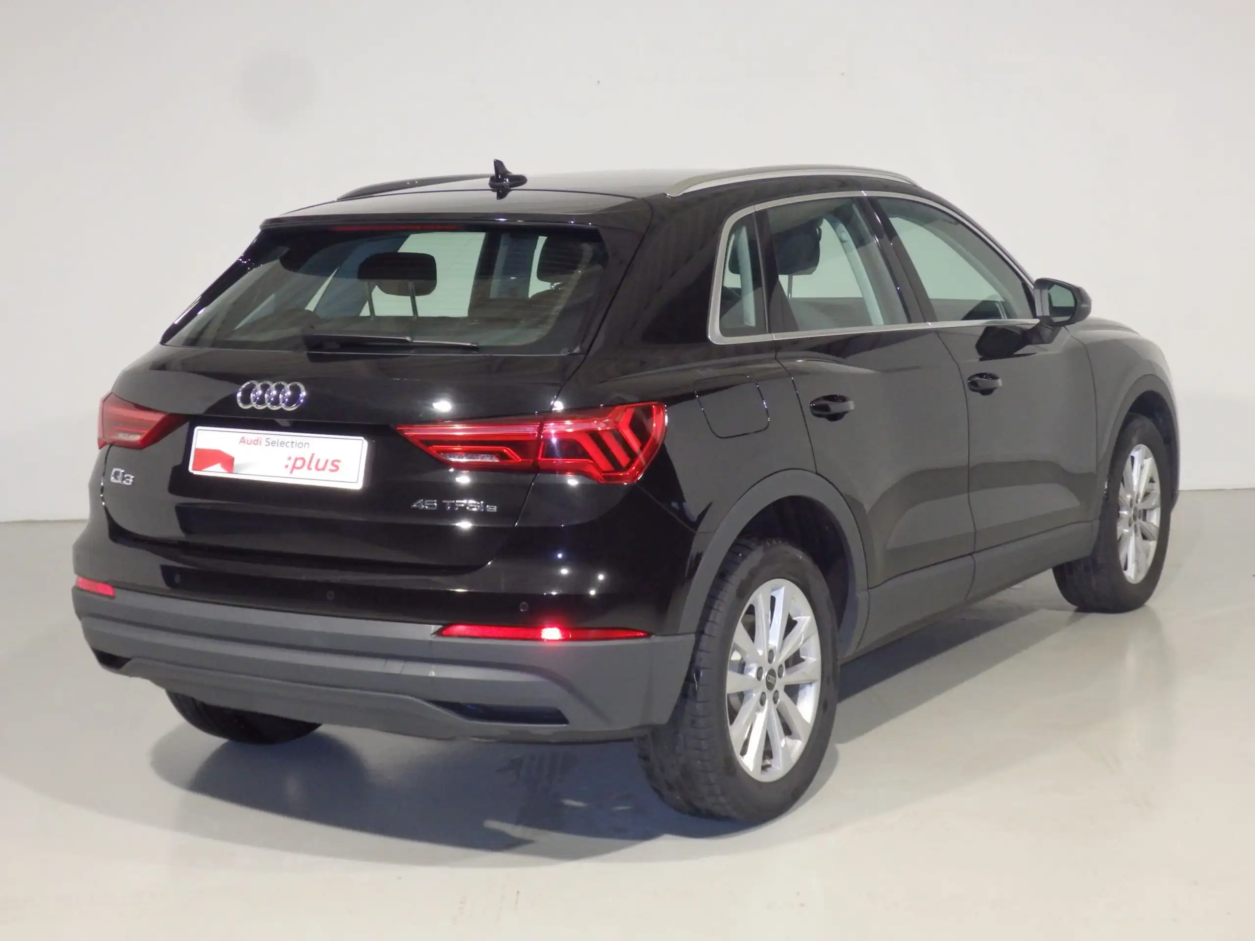 Audi - Q3