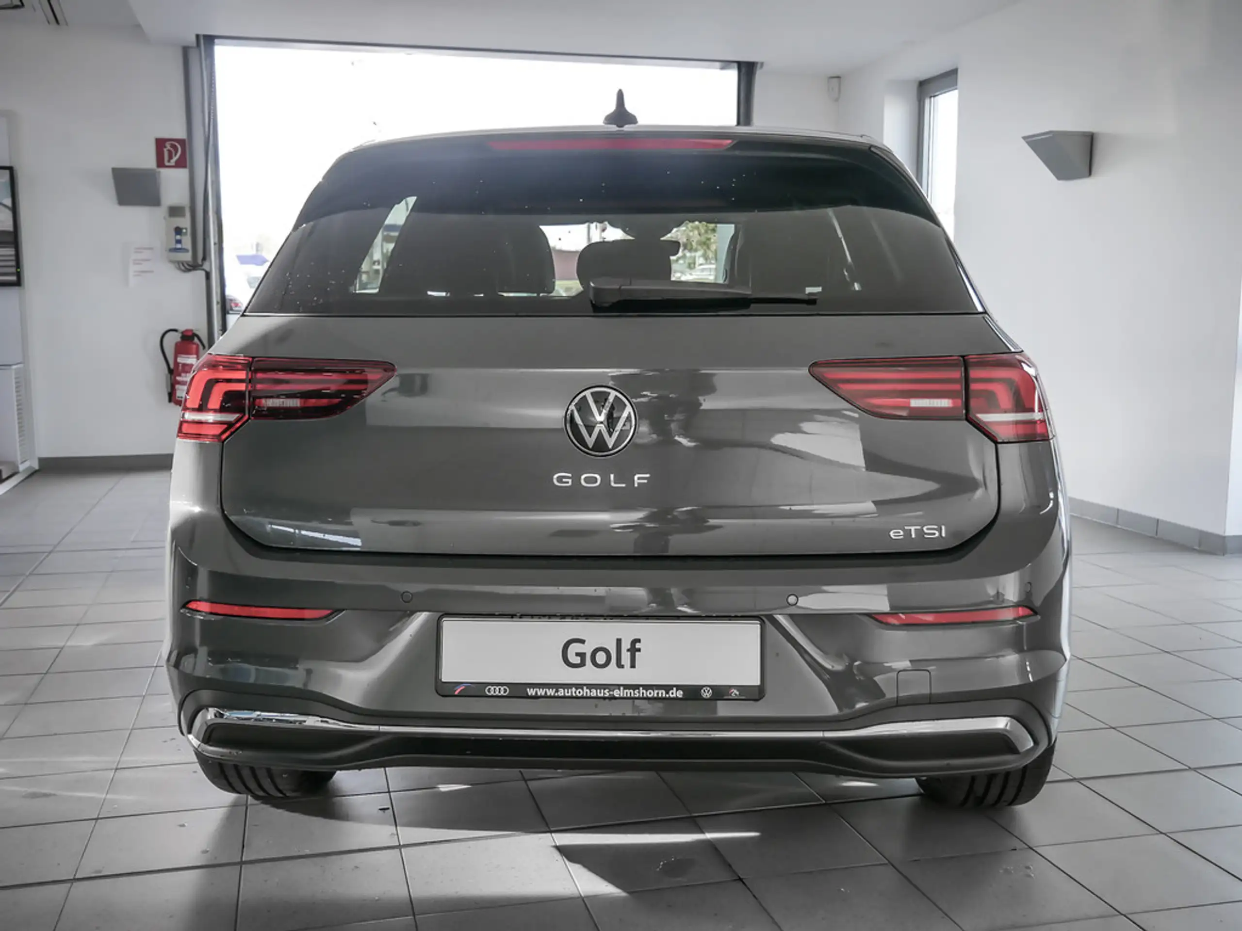 Volkswagen - Golf