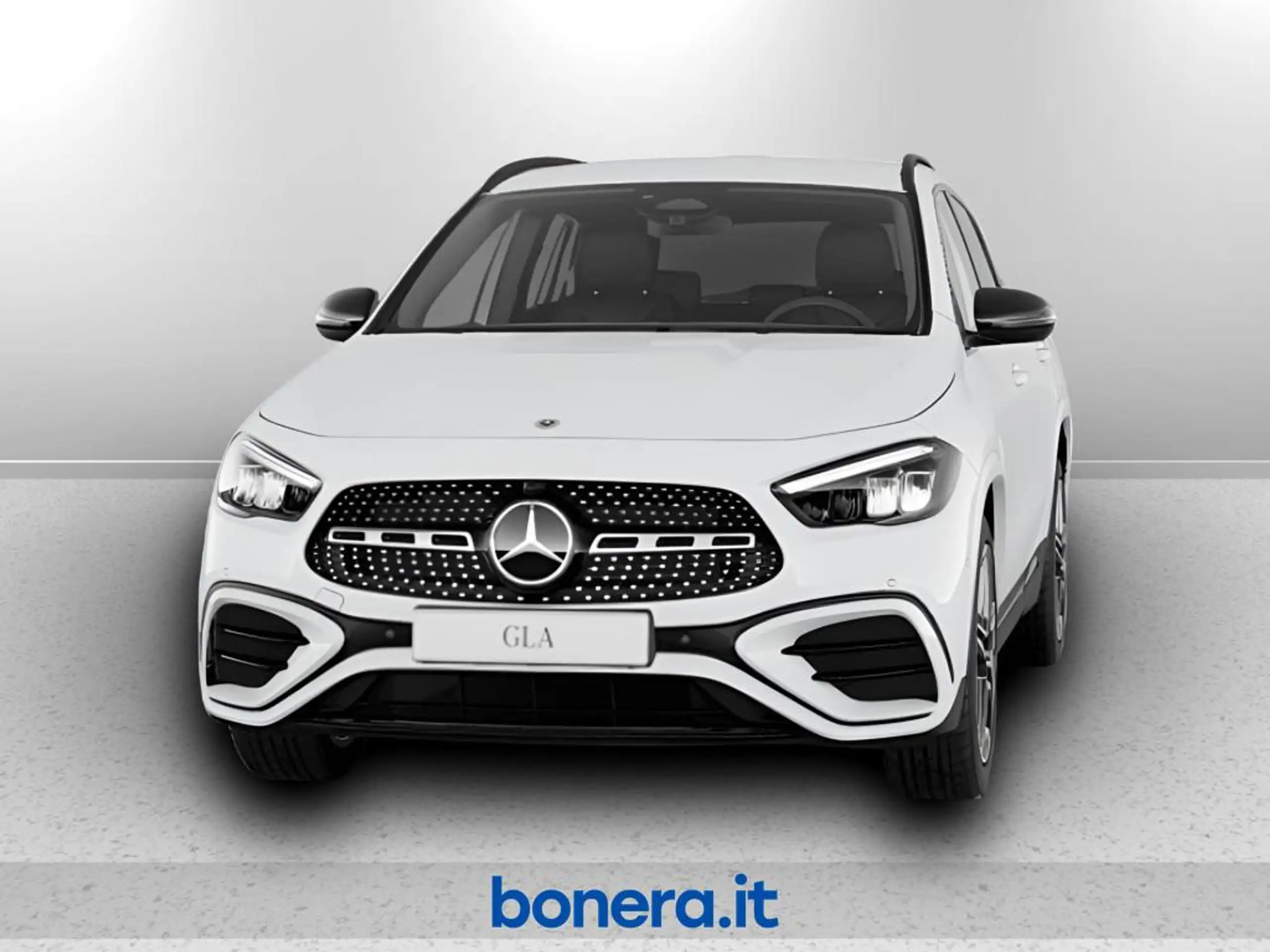 Mercedes-Benz - GLA 180