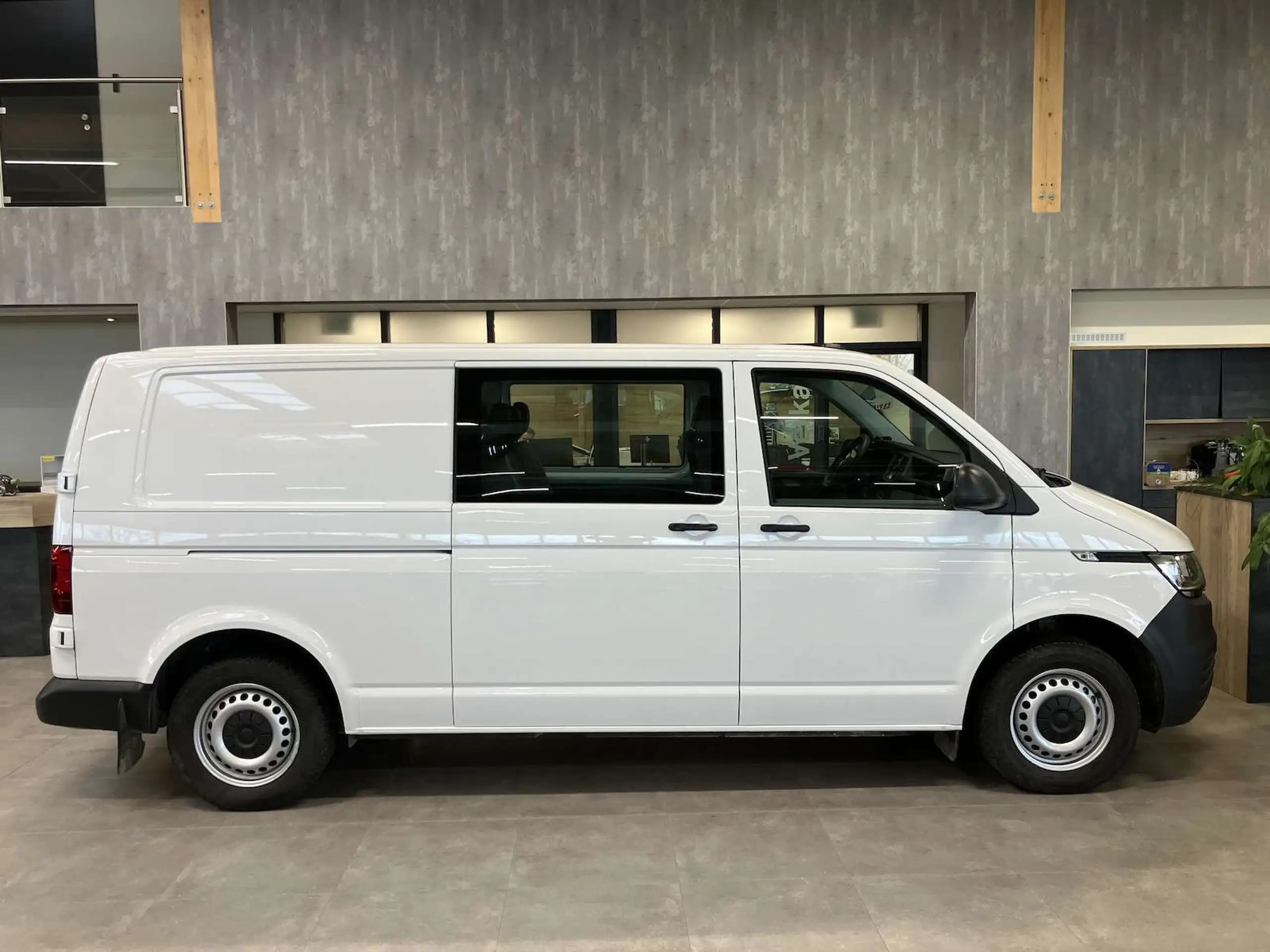 Volkswagen - T6 Transporter