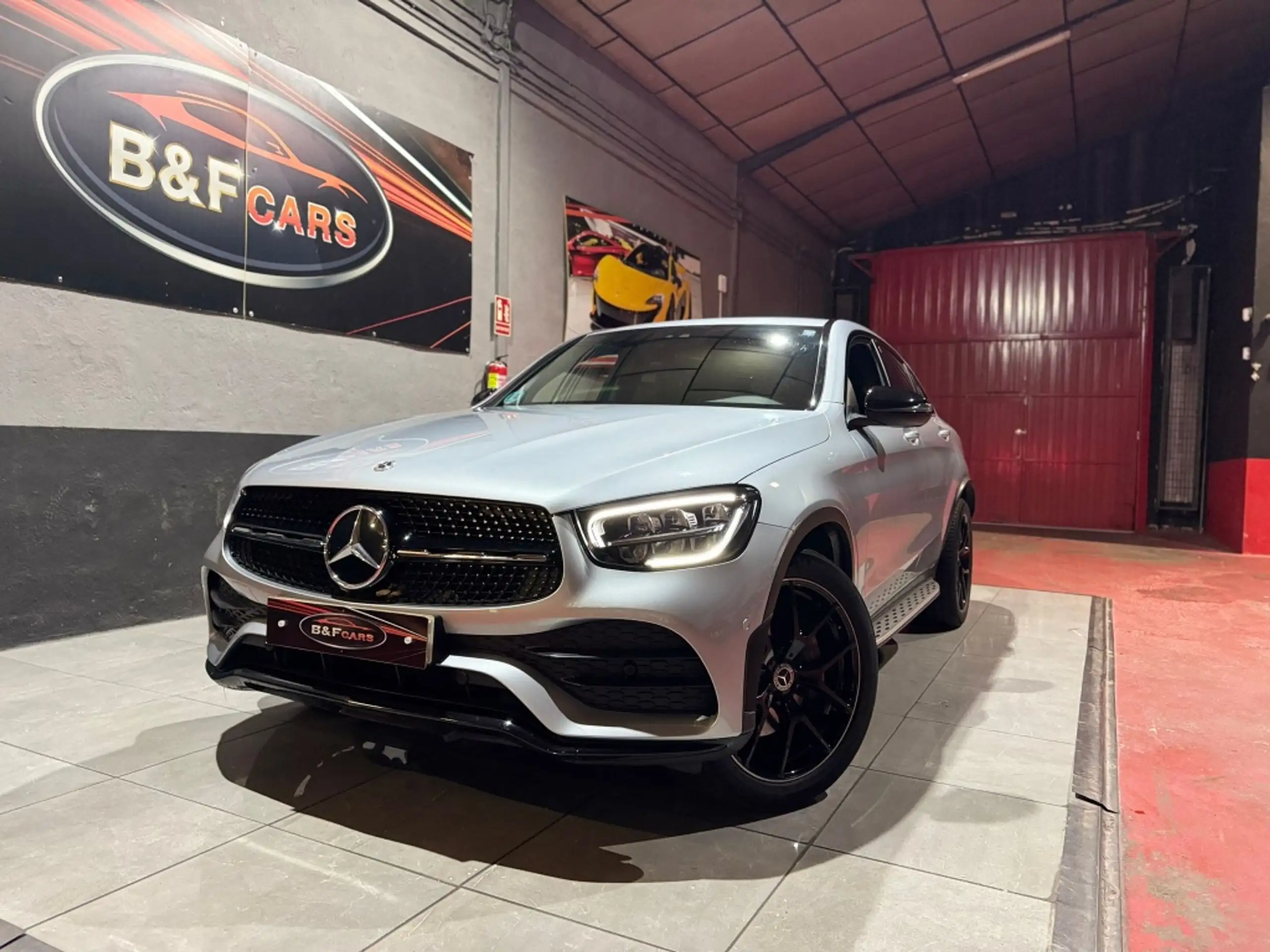 Mercedes-Benz - GLC 220